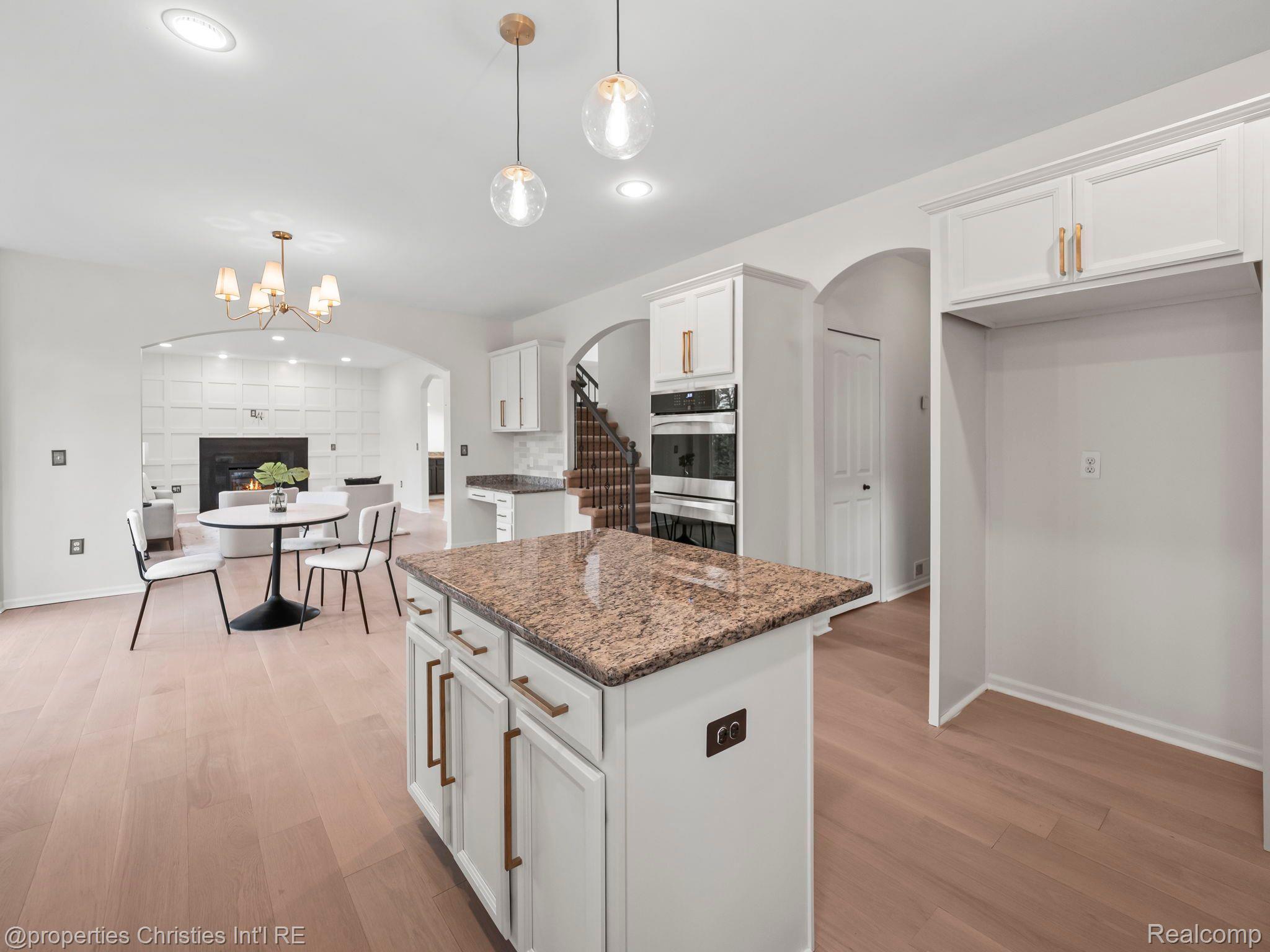 578 RED BANK Drive