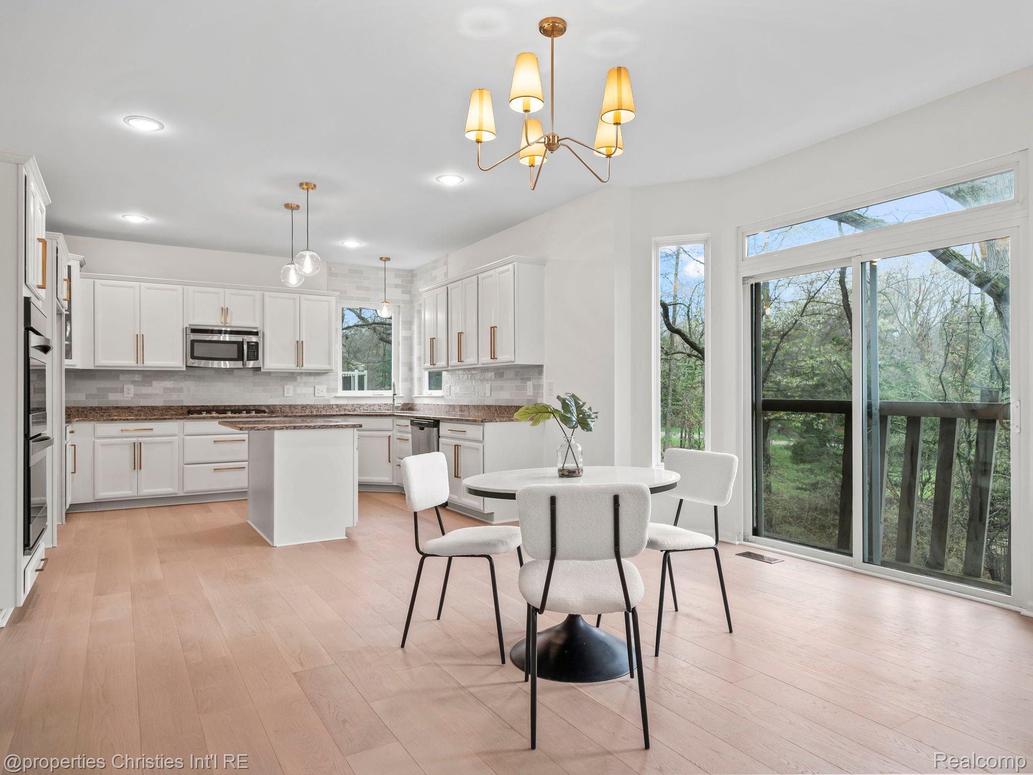 578 RED BANK Drive