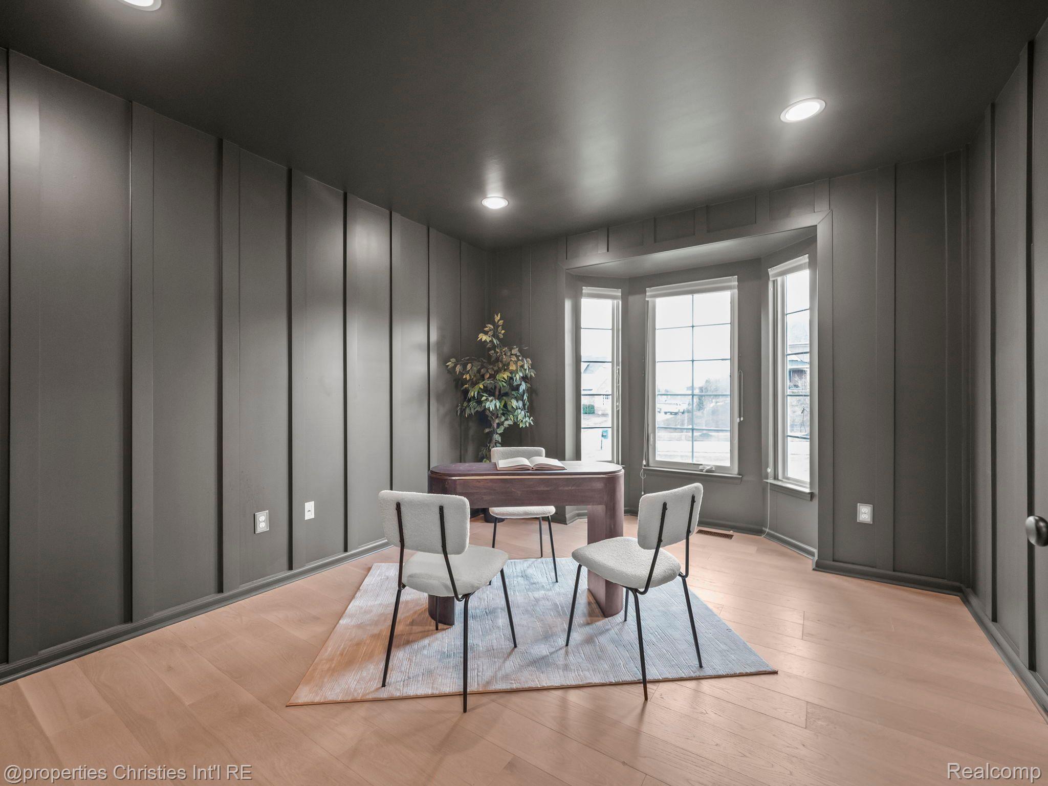 578 RED BANK Drive