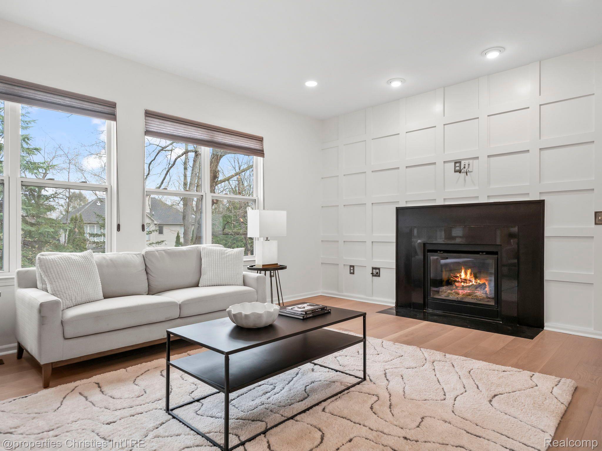 578 RED BANK Drive