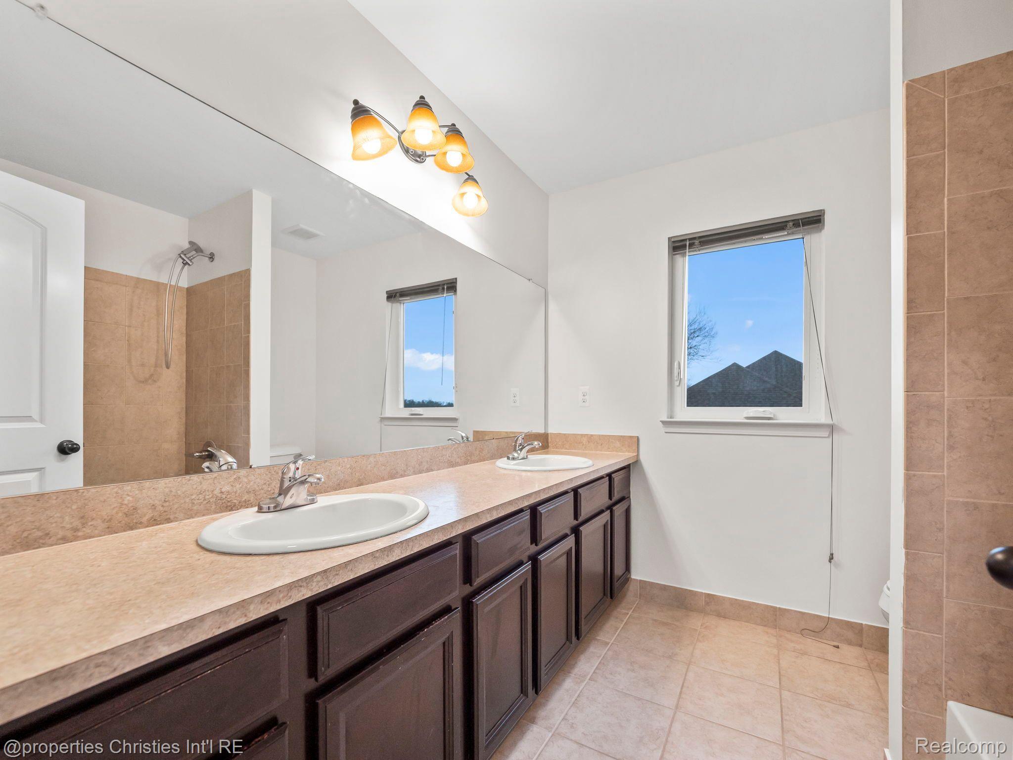 578 RED BANK Drive
