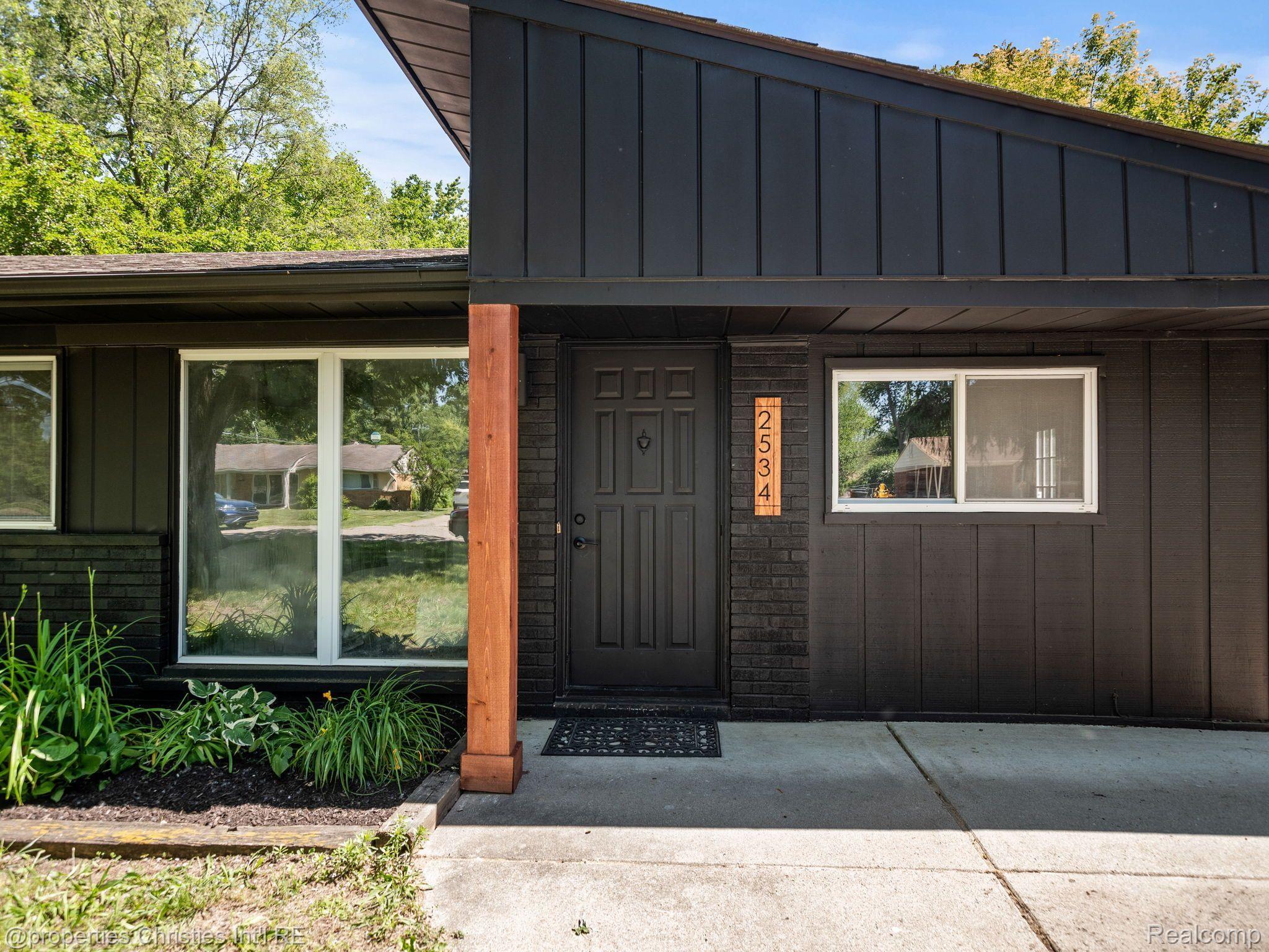 2534 LAFAY Drive