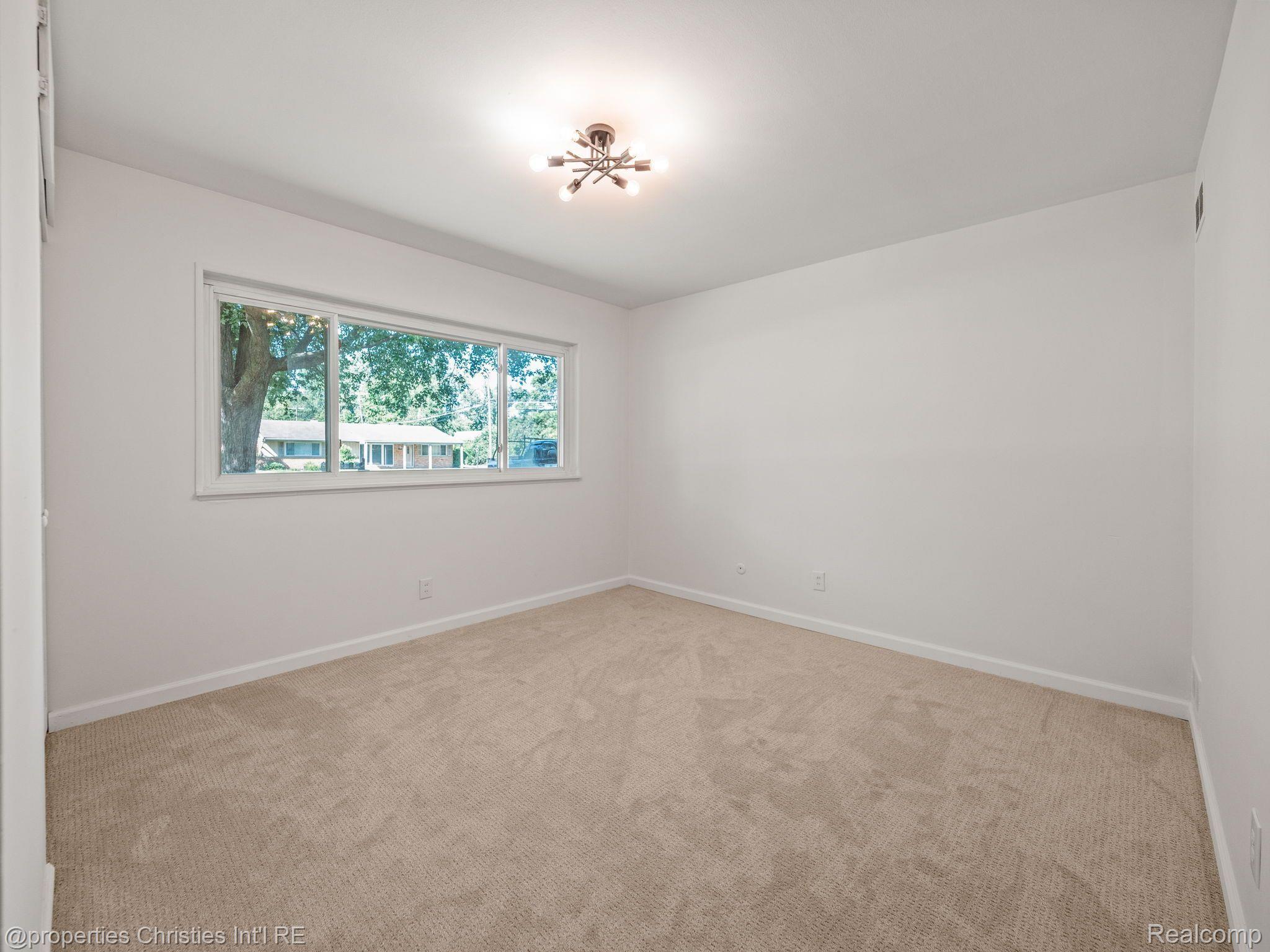 2534 LAFAY Drive