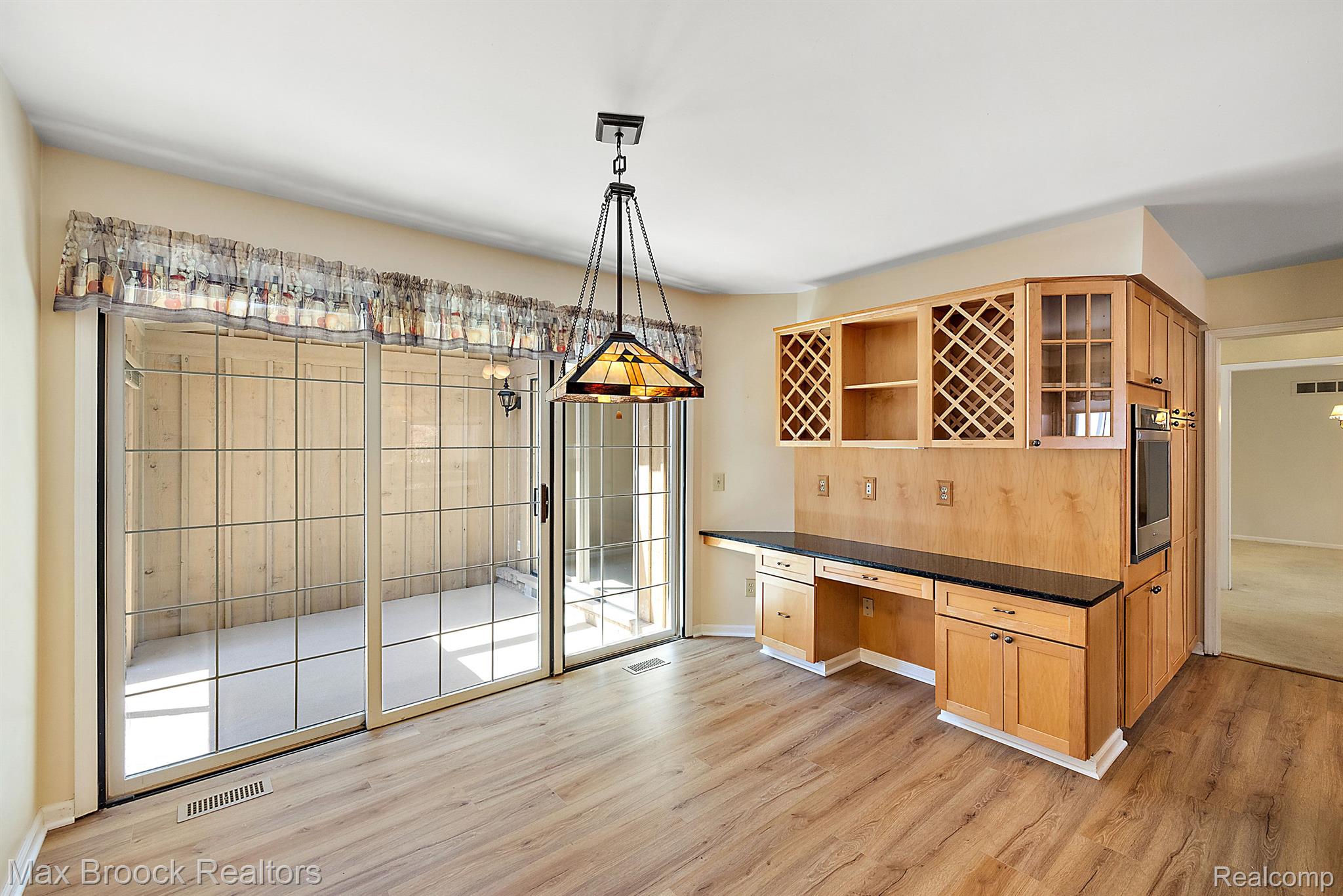 2459 HICKORY GLEN Drive