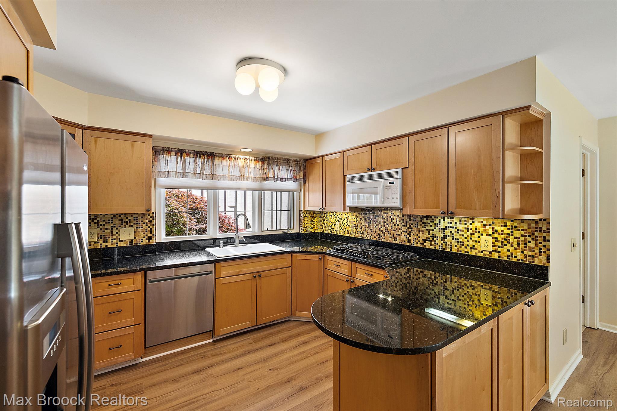 2459 HICKORY GLEN Drive