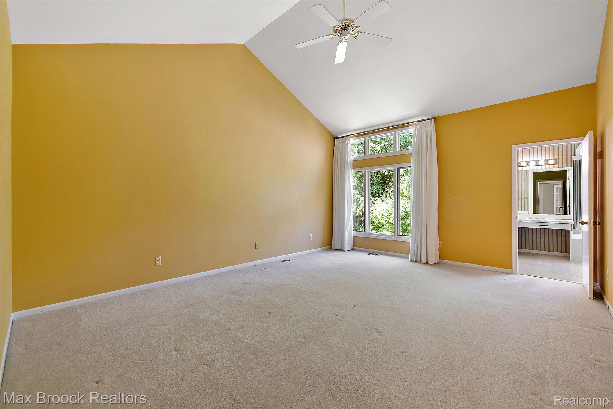 2459 HICKORY GLEN Drive