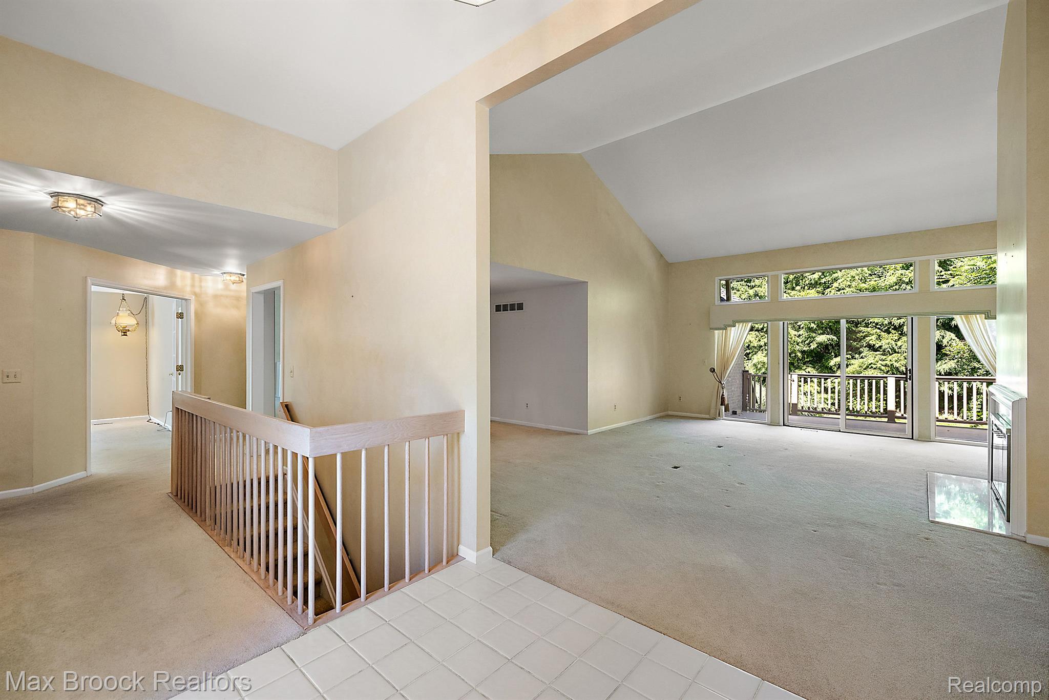2459 HICKORY GLEN Drive