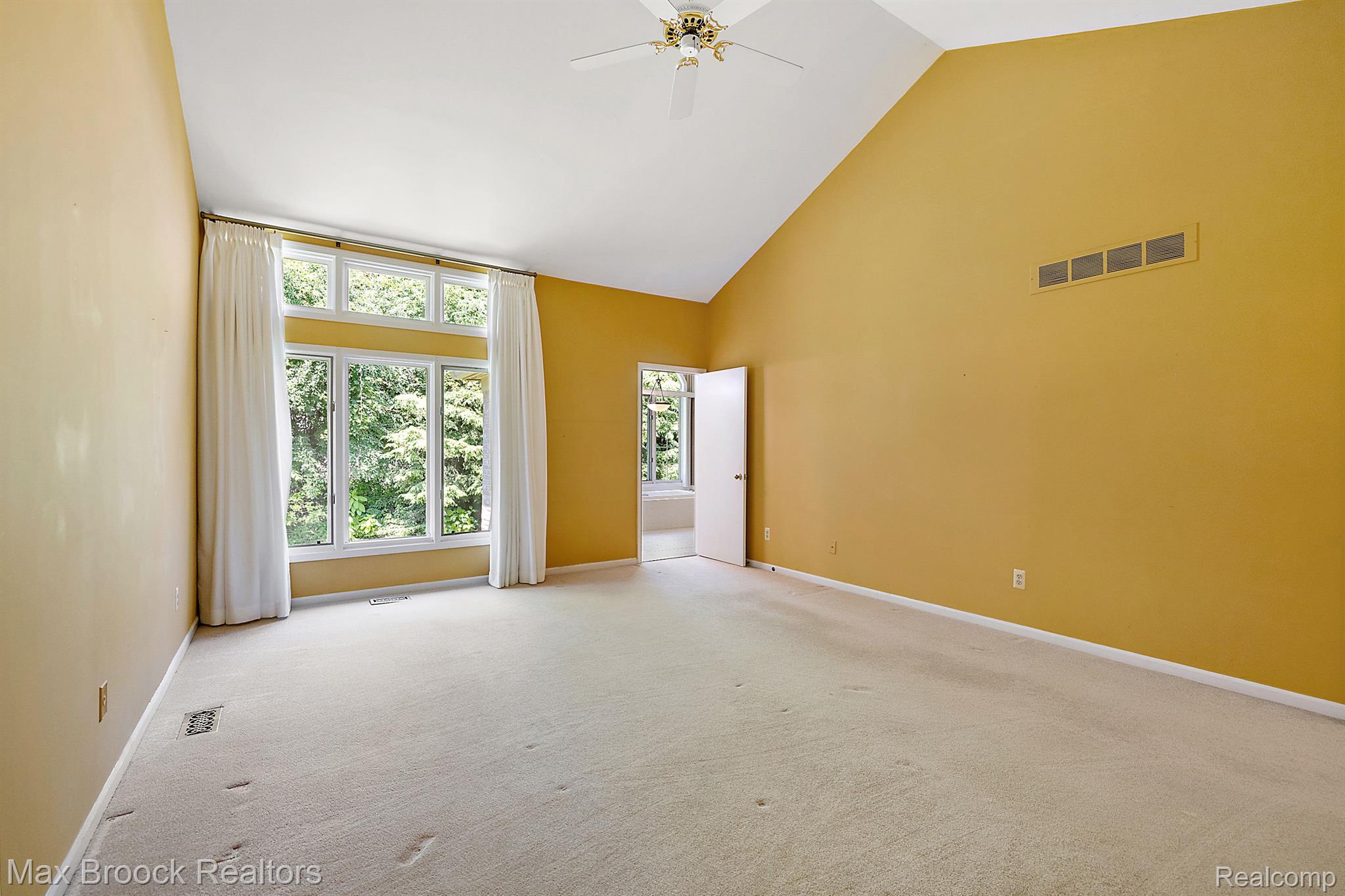 2459 HICKORY GLEN Drive