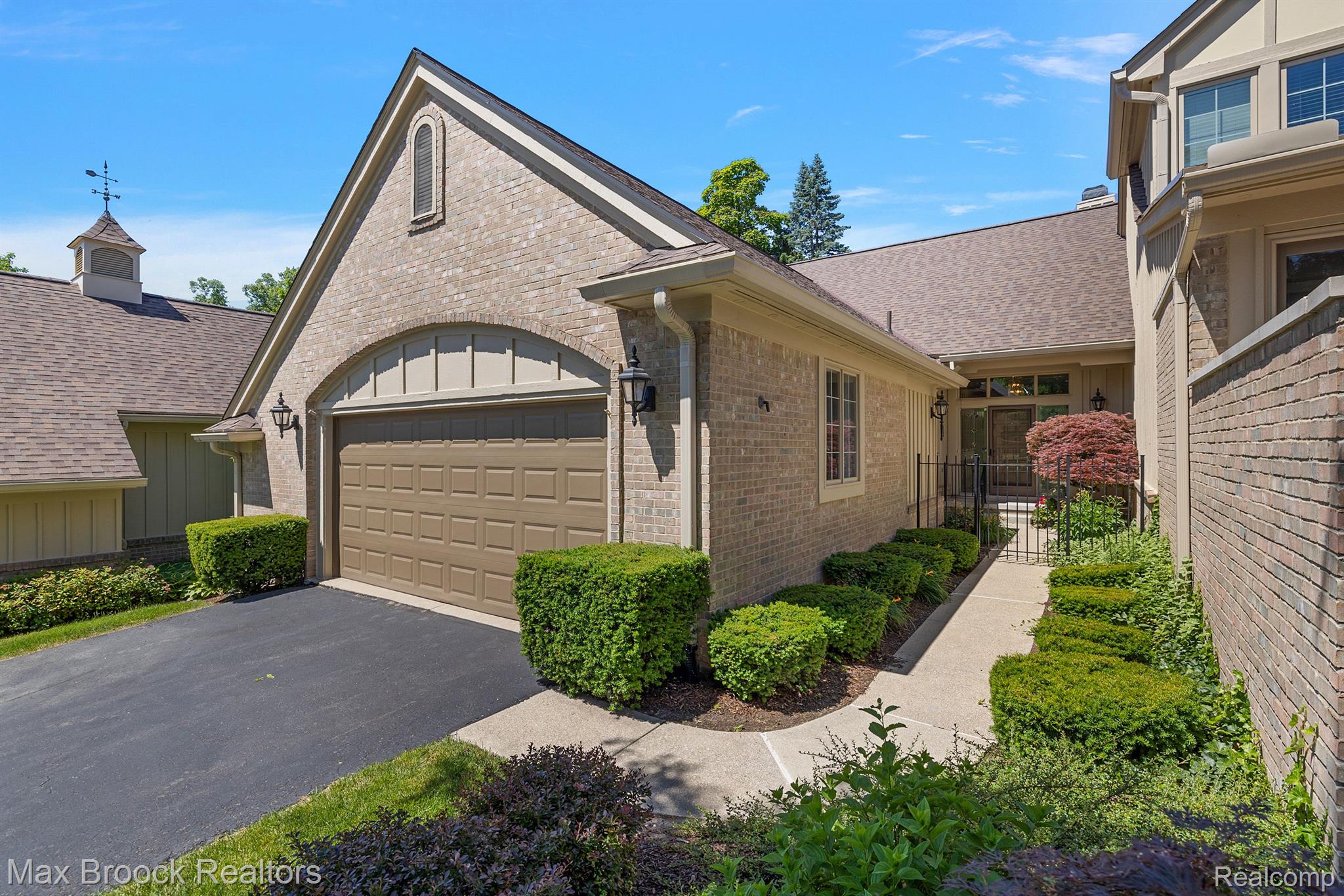 2459 HICKORY GLEN Drive