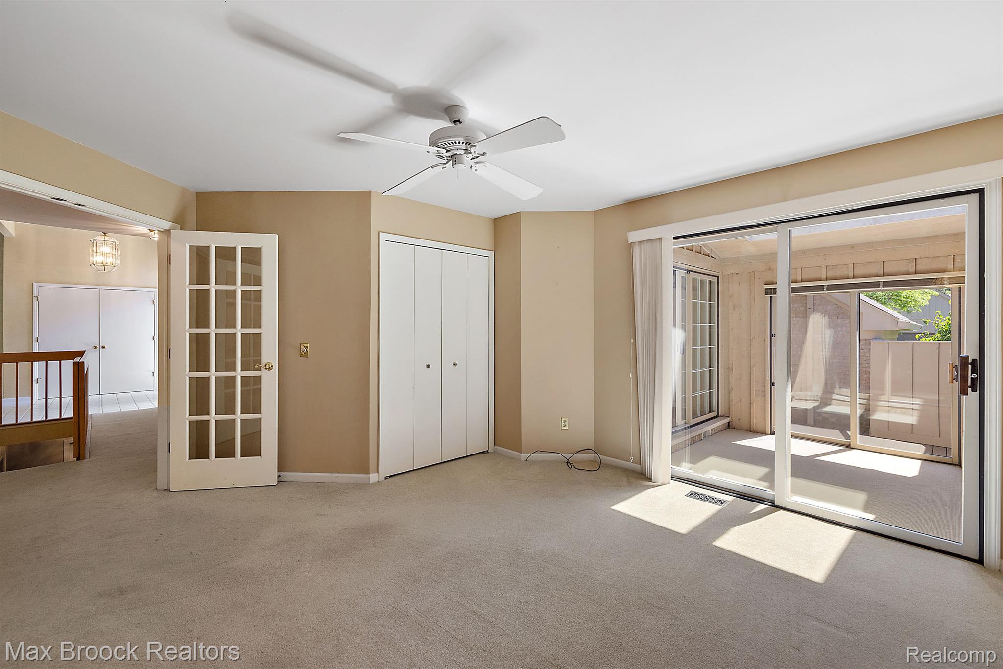 2459 HICKORY GLEN Drive