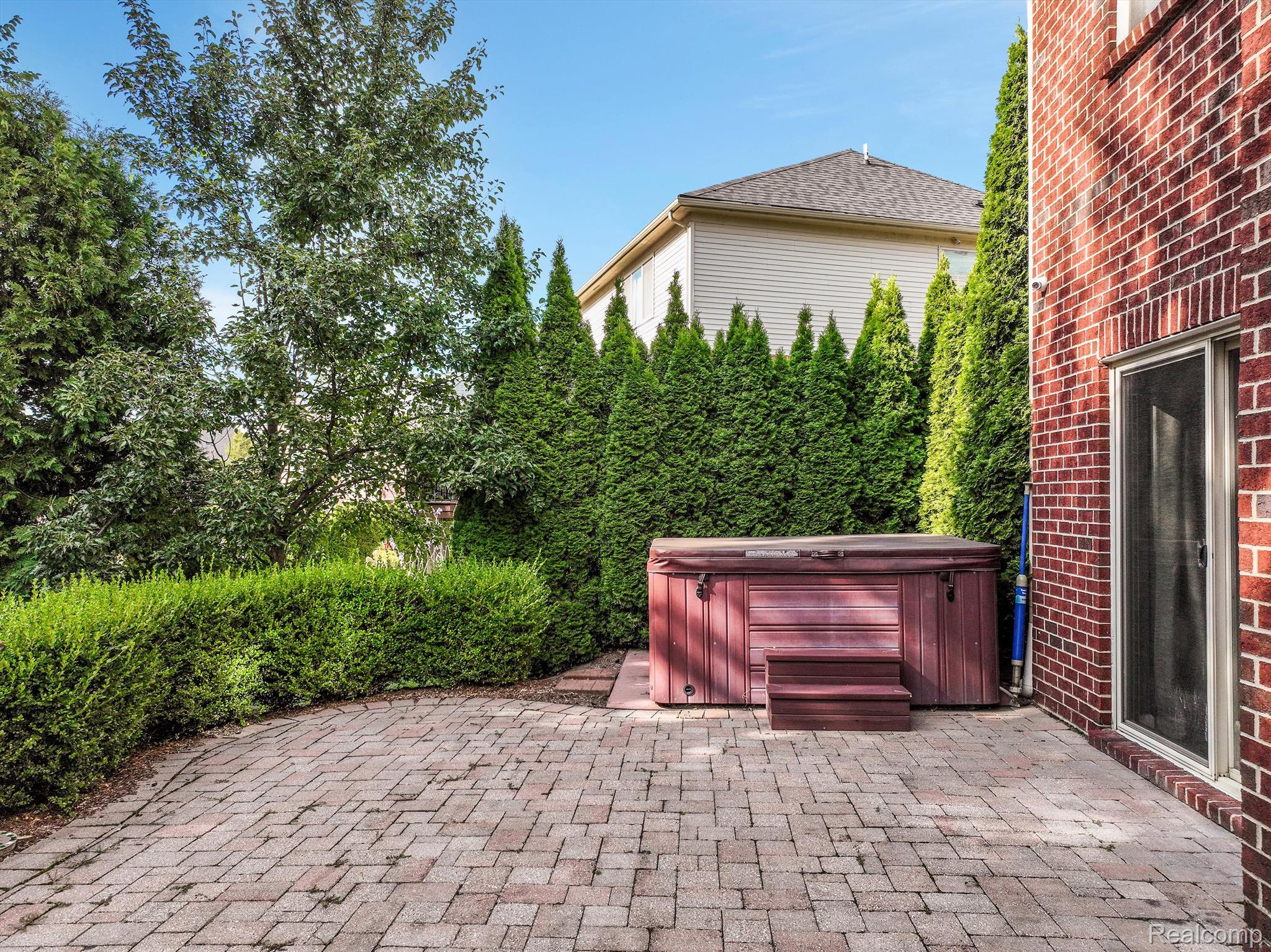 5055 PARKGATE Drive