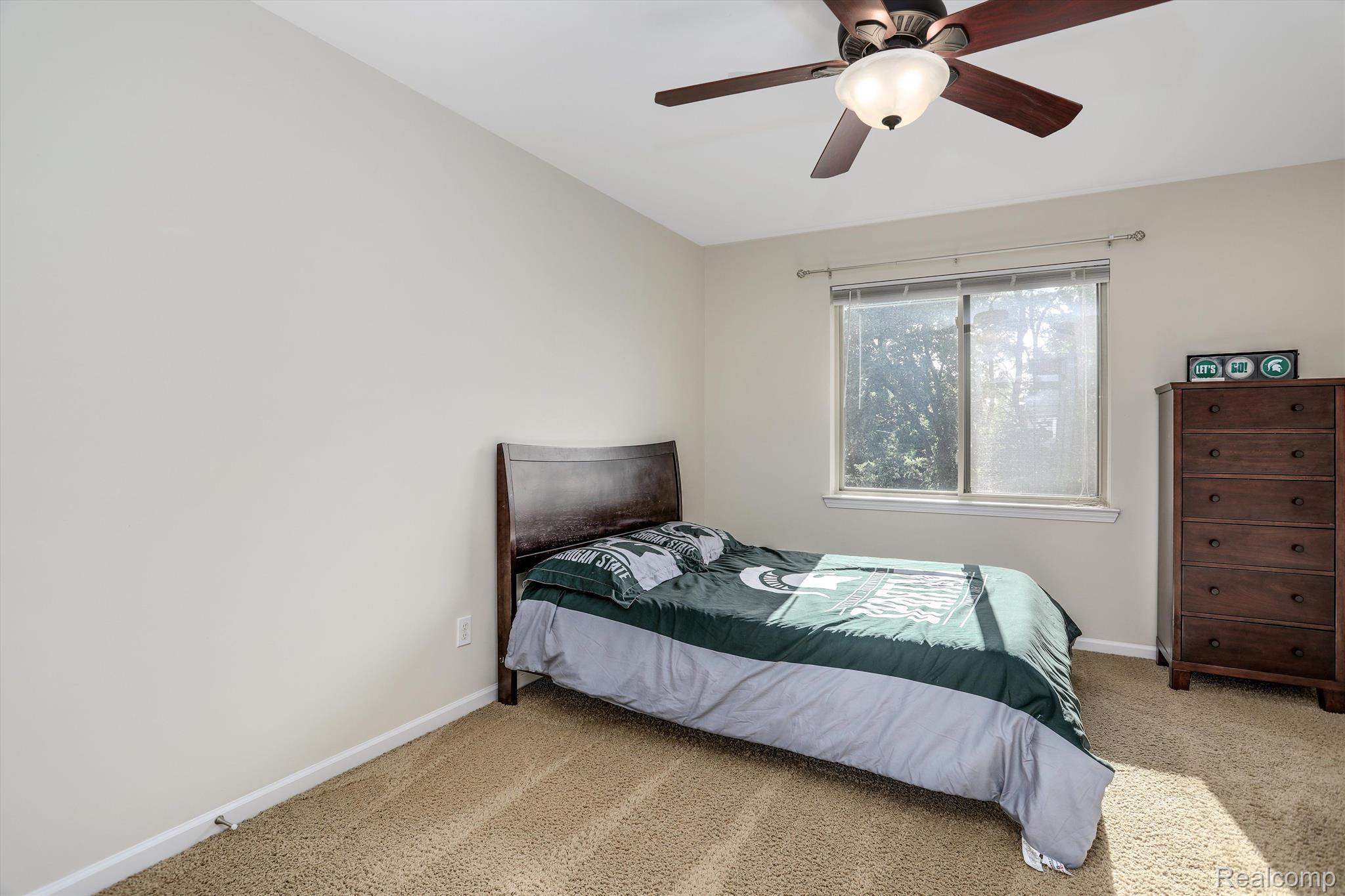 5055 PARKGATE Drive