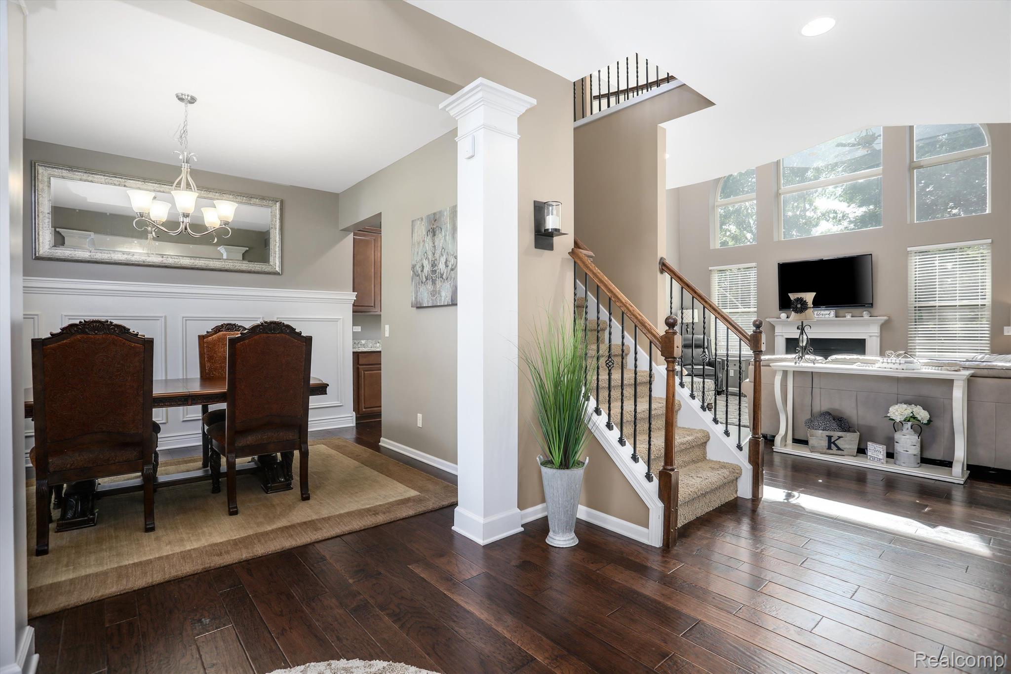 5055 PARKGATE Drive