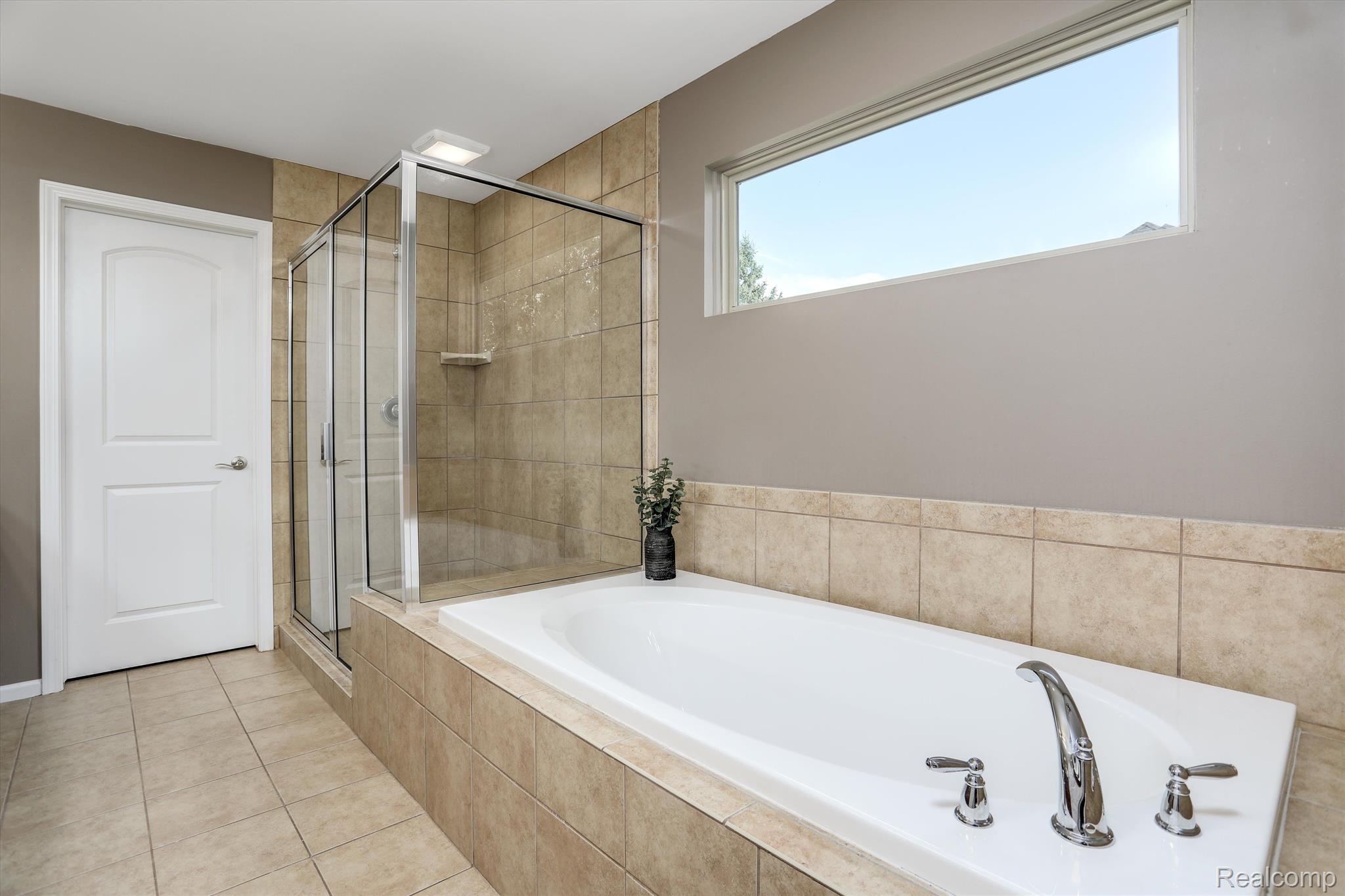 5055 PARKGATE Drive