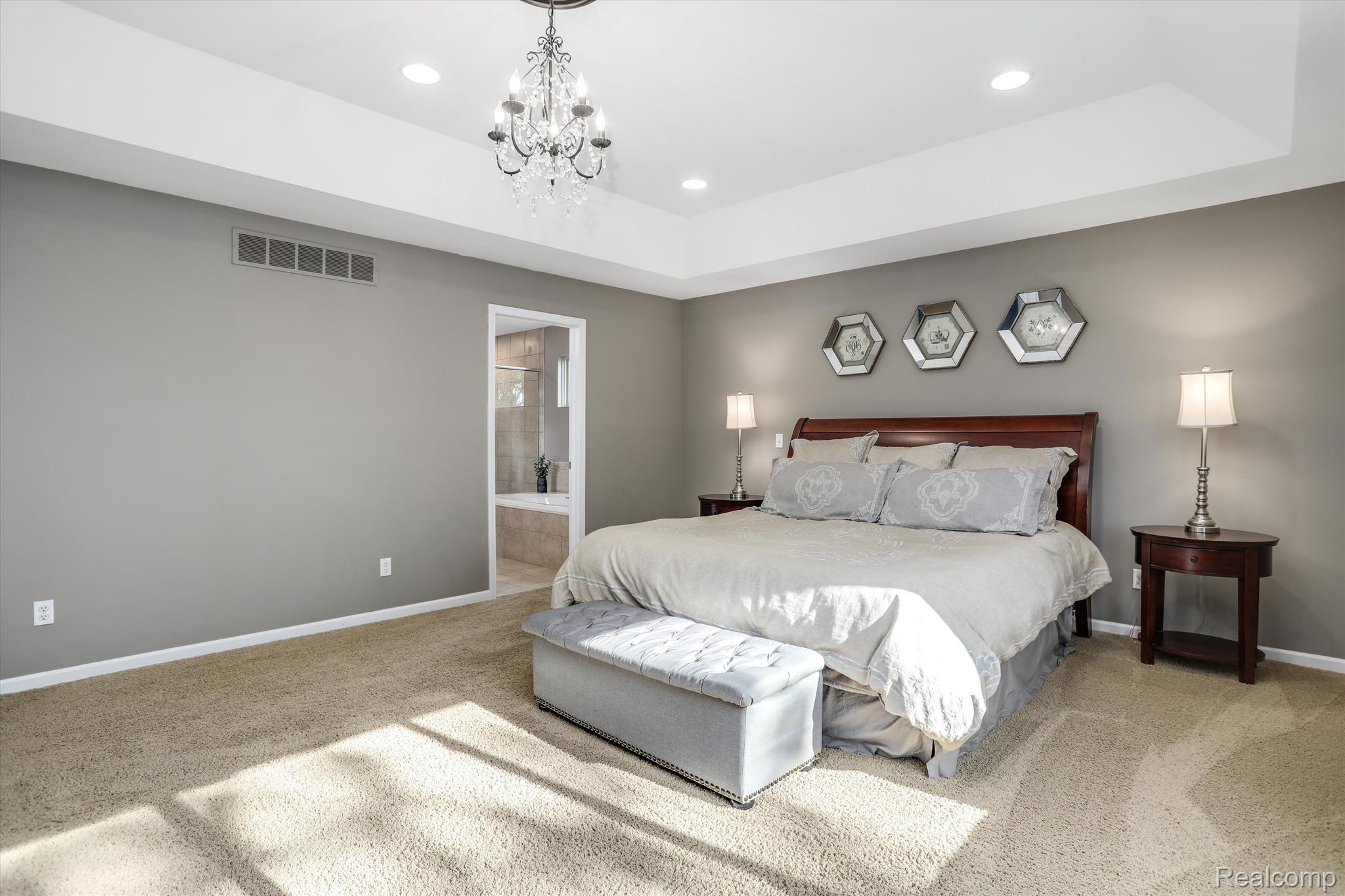 5055 PARKGATE Drive