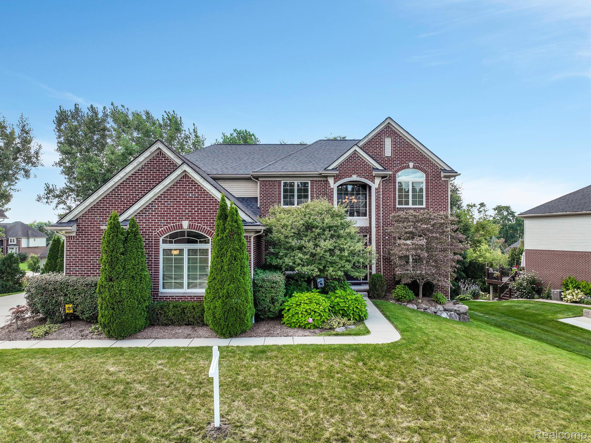 5055 PARKGATE Drive