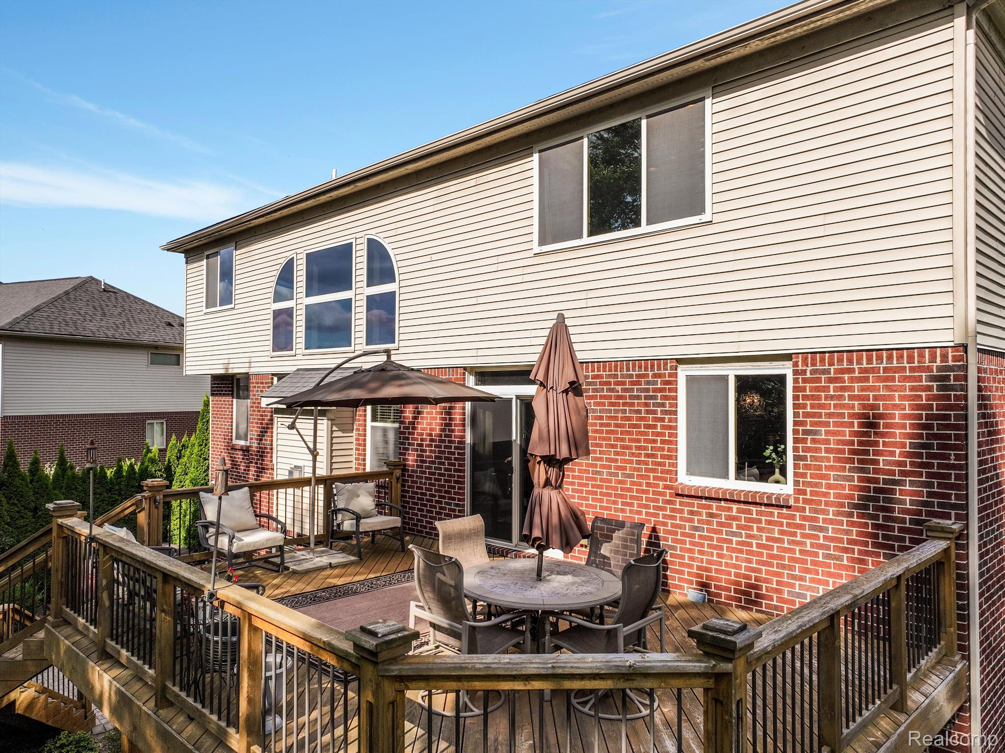 5055 PARKGATE Drive