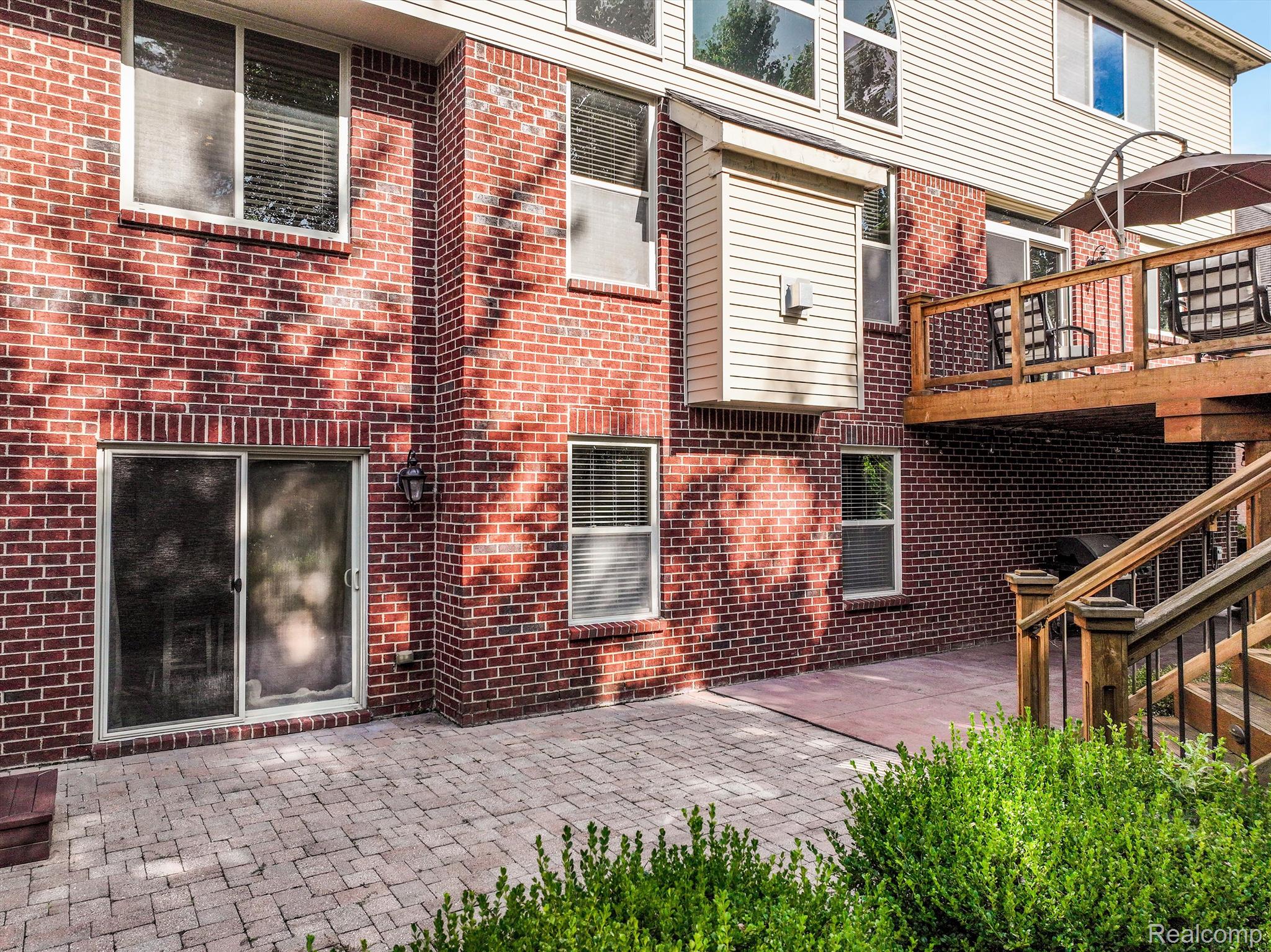 5055 PARKGATE Drive