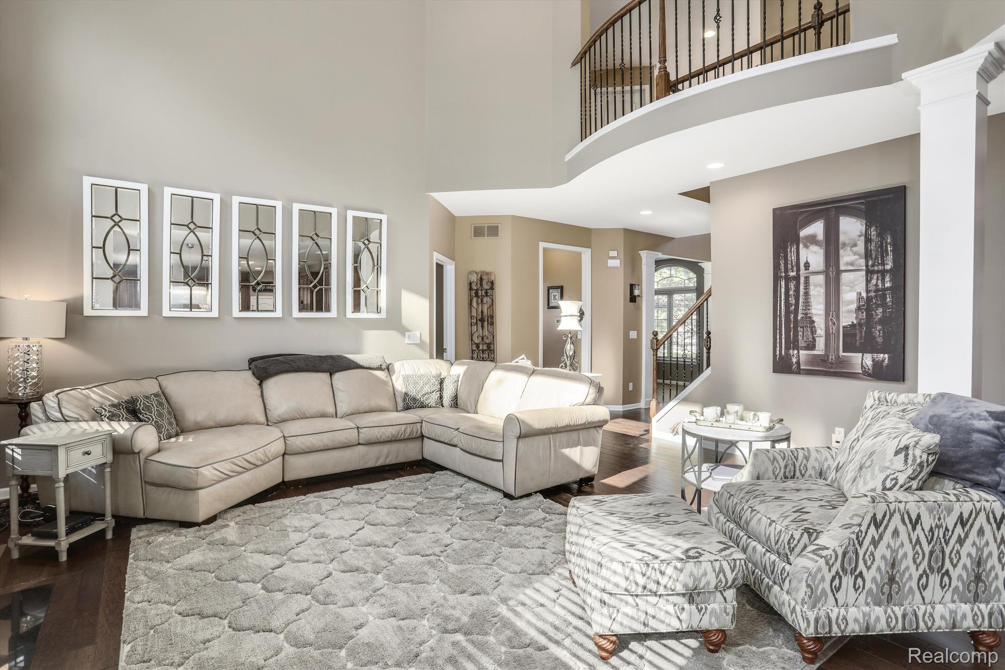 5055 PARKGATE Drive
