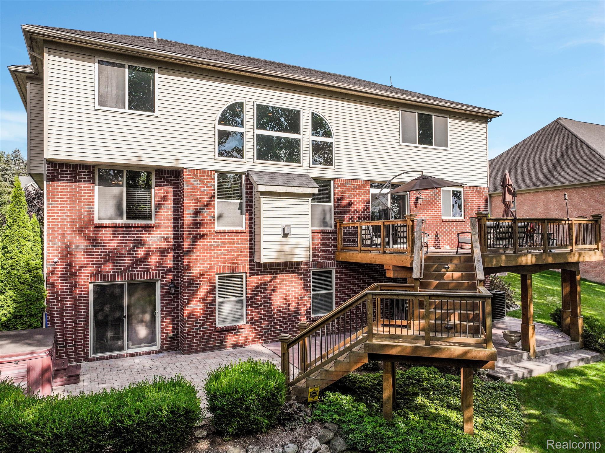 5055 PARKGATE Drive