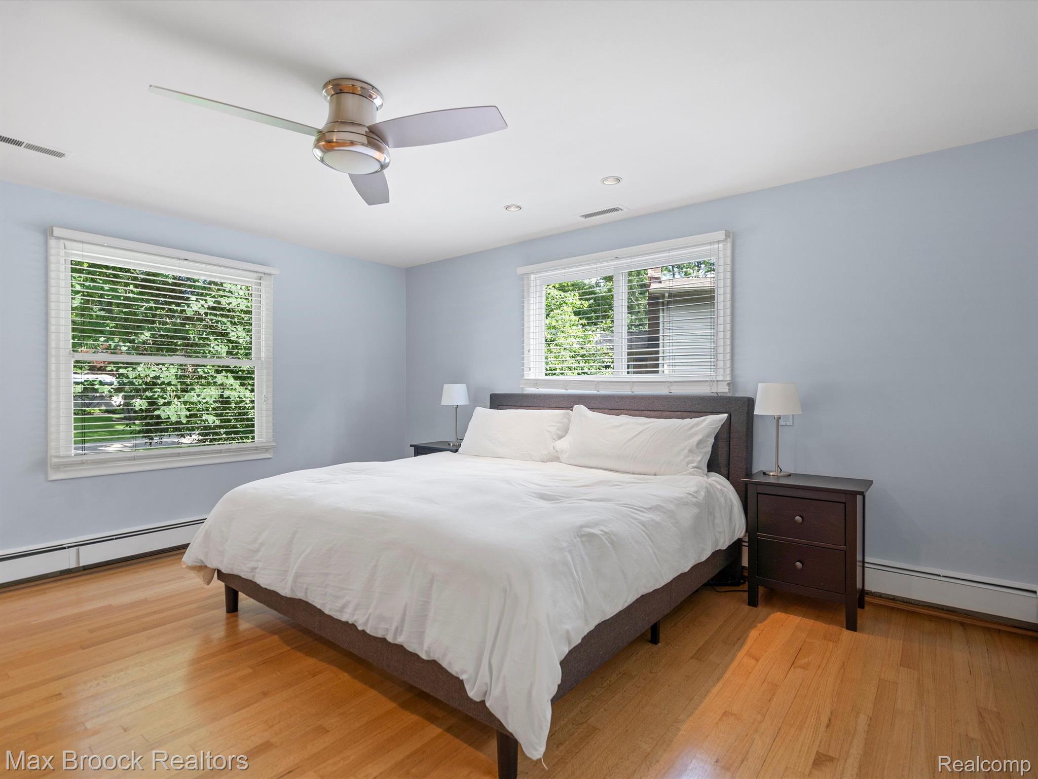 6745 WOODSIDE Trail