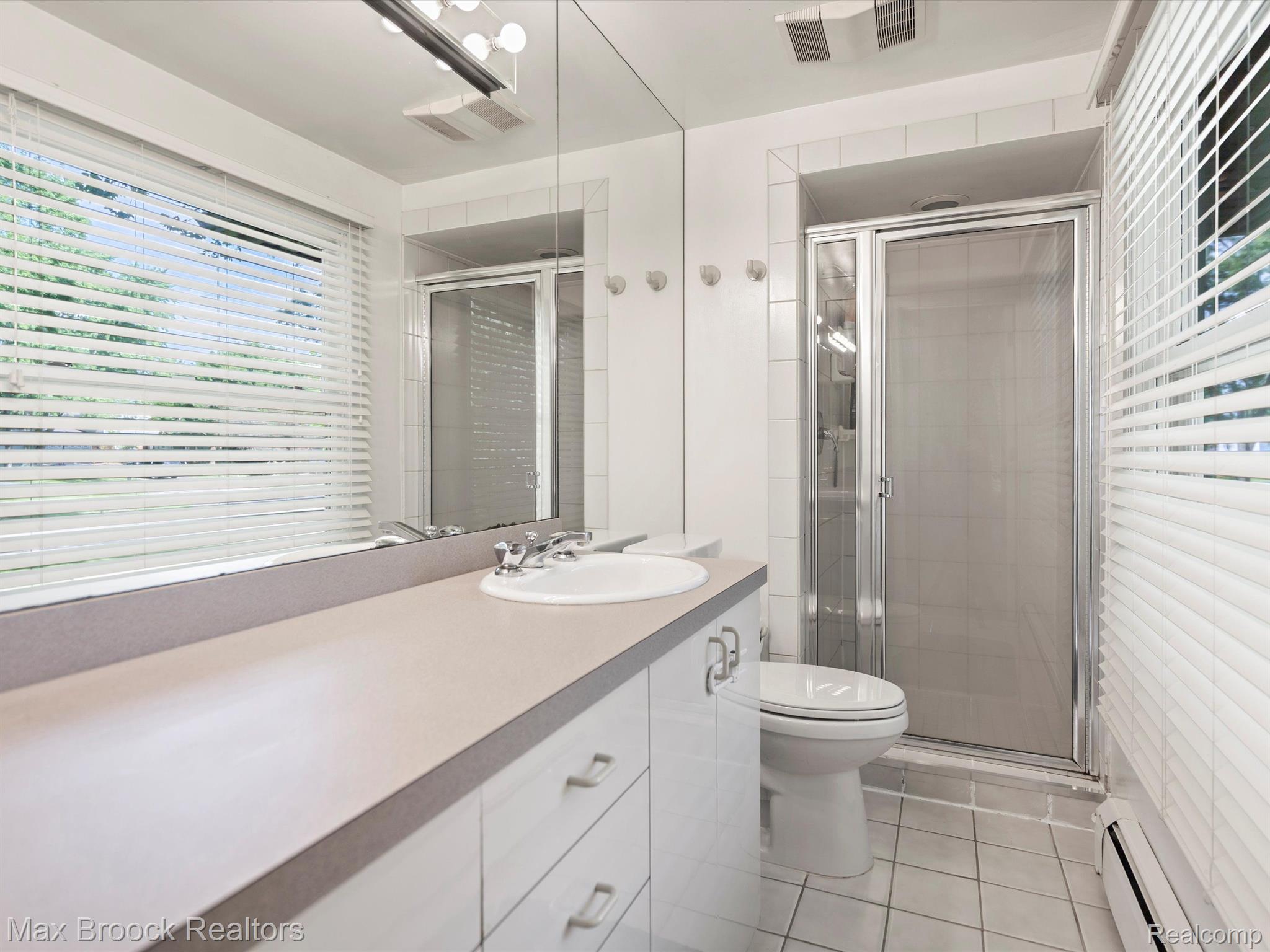 6745 WOODSIDE Trail