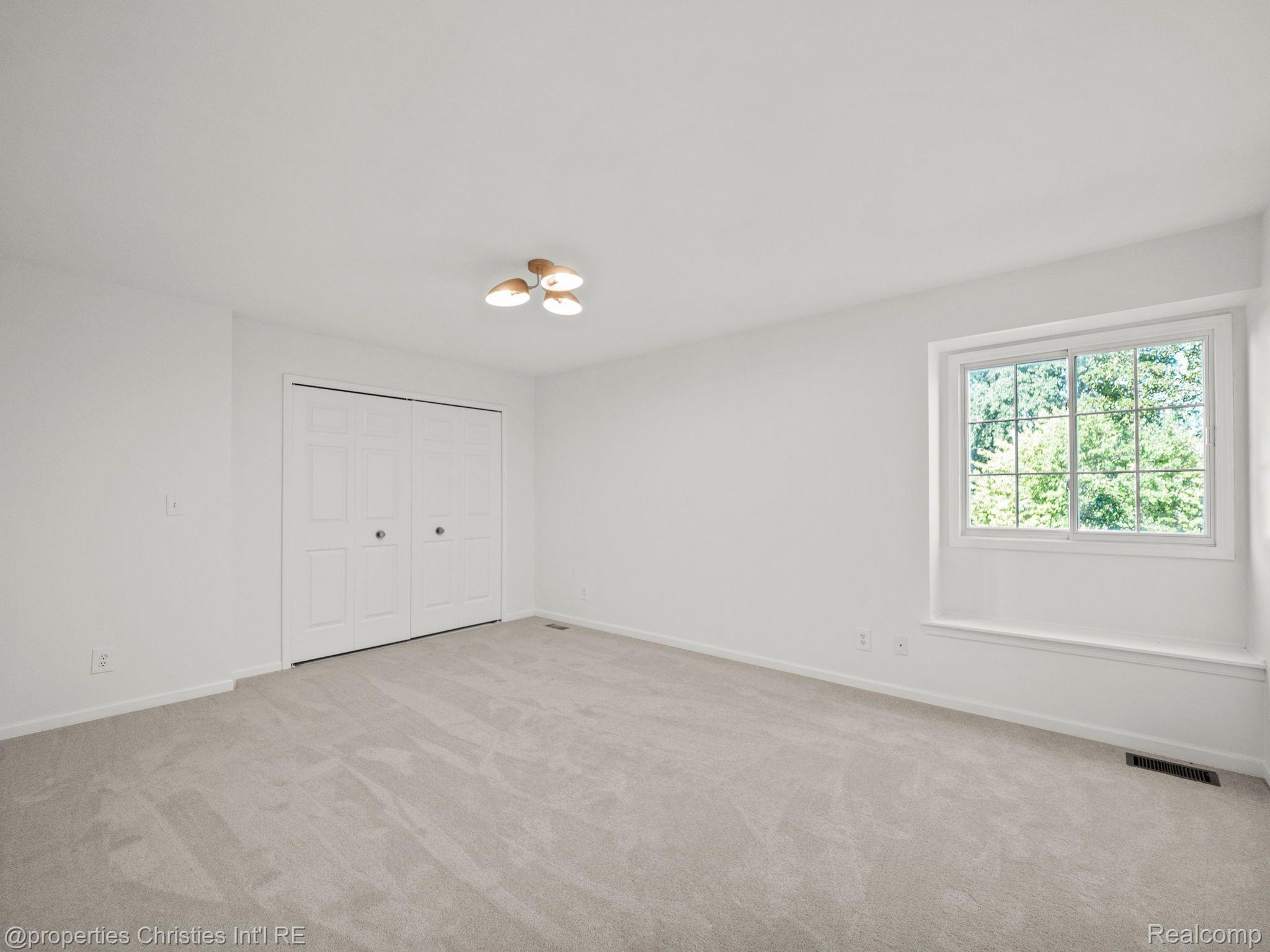 33596 FARMVIEW Lane