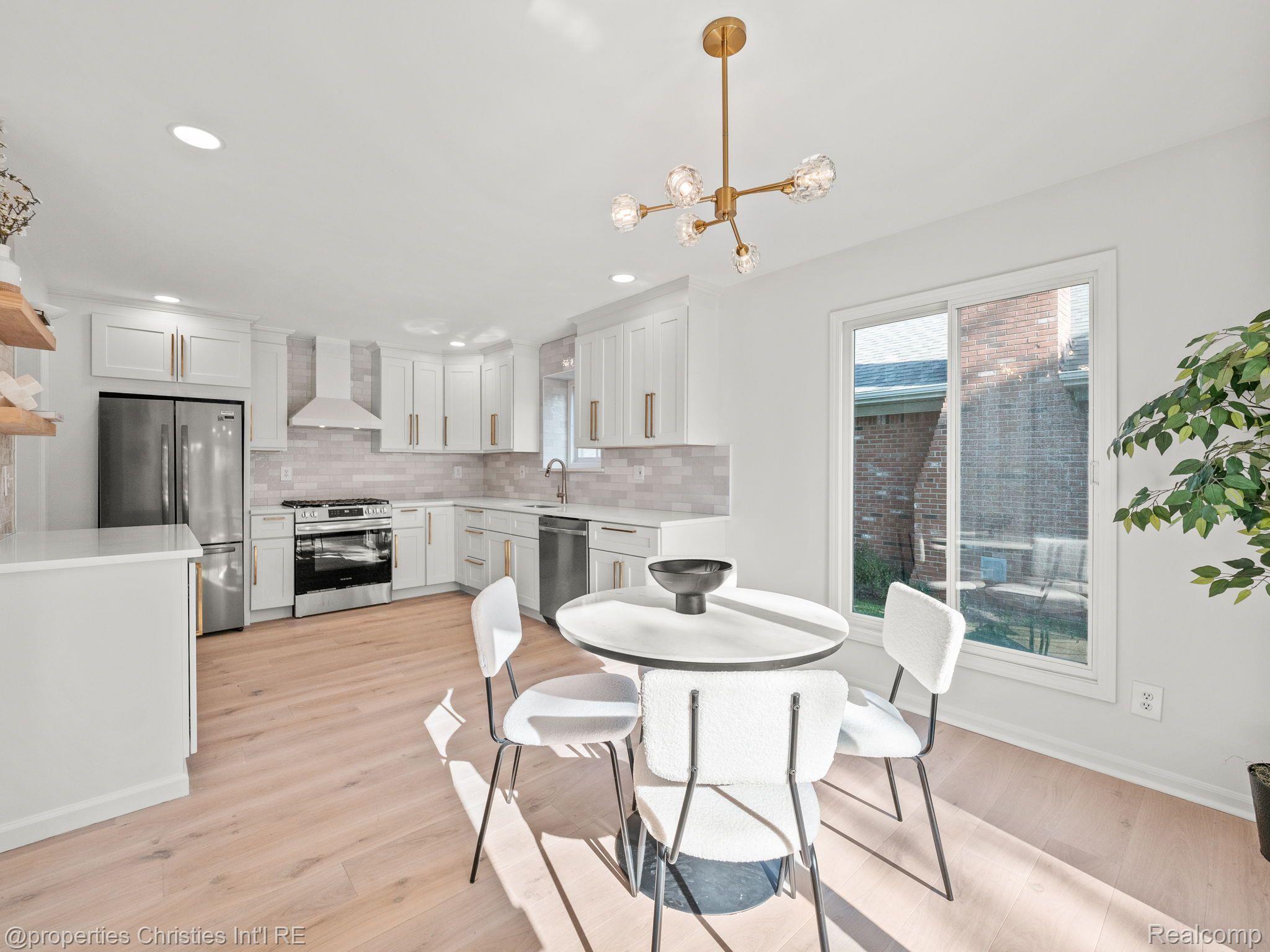 33596 FARMVIEW Lane