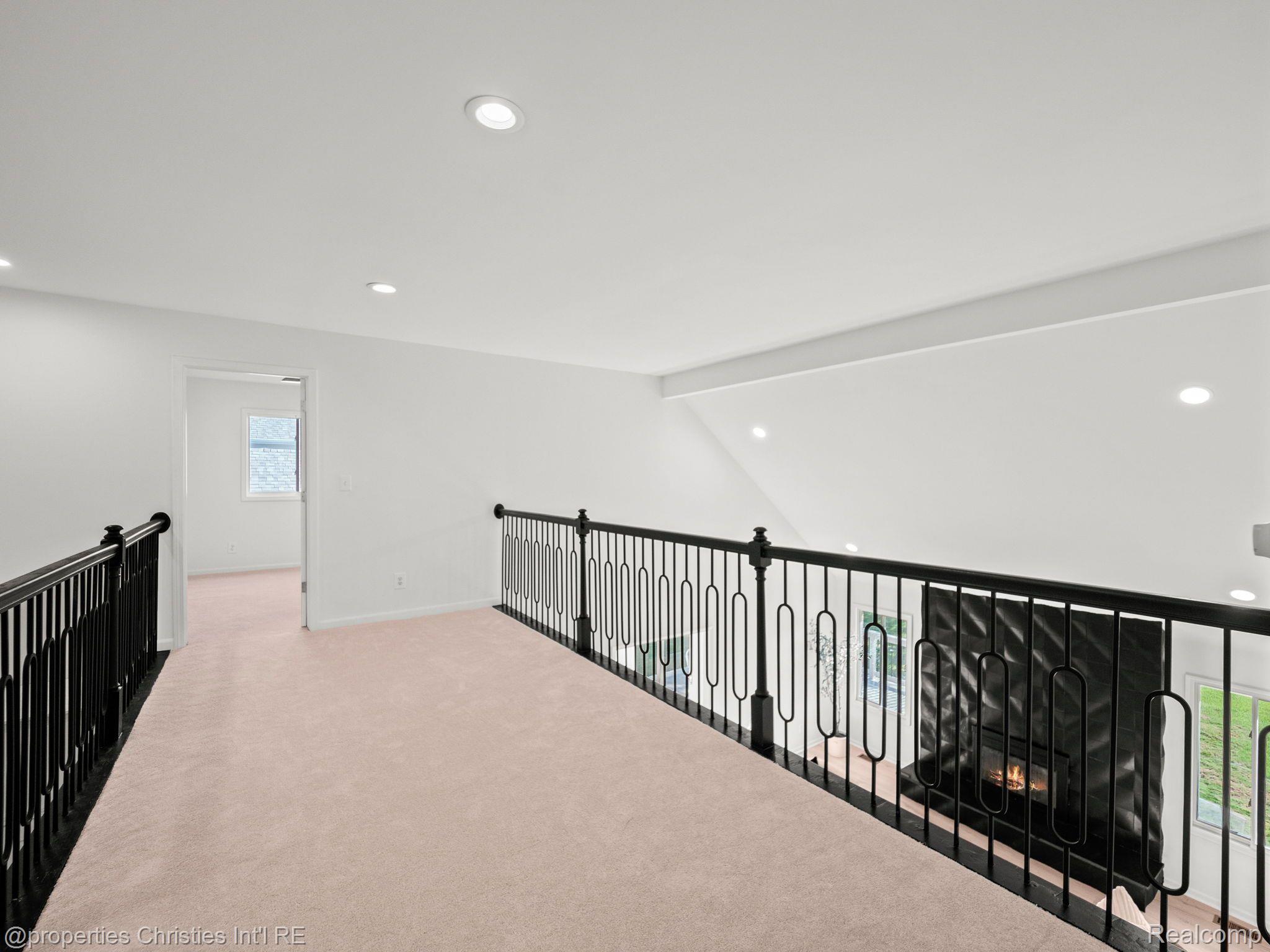33596 FARMVIEW Lane