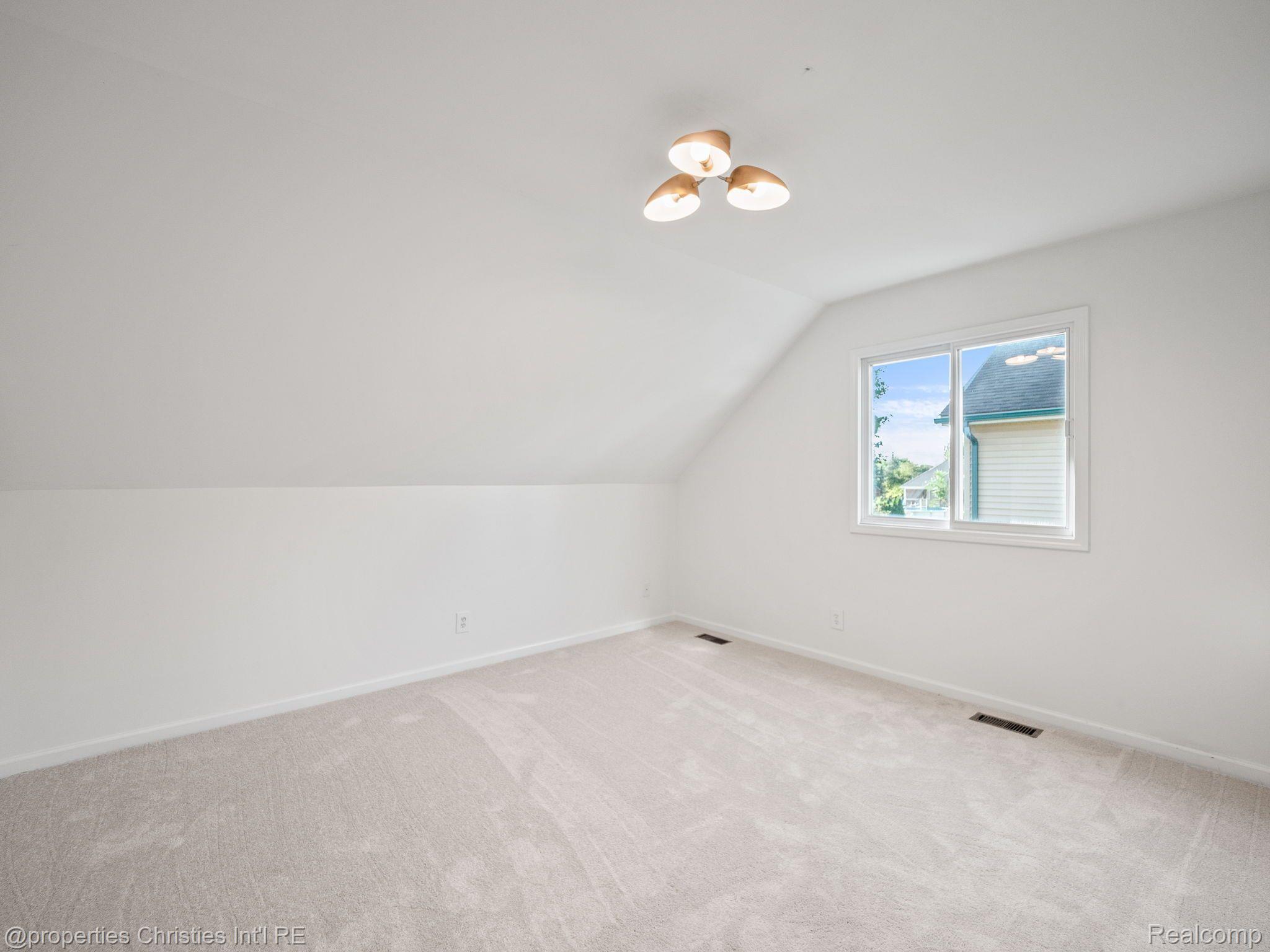 33596 FARMVIEW Lane