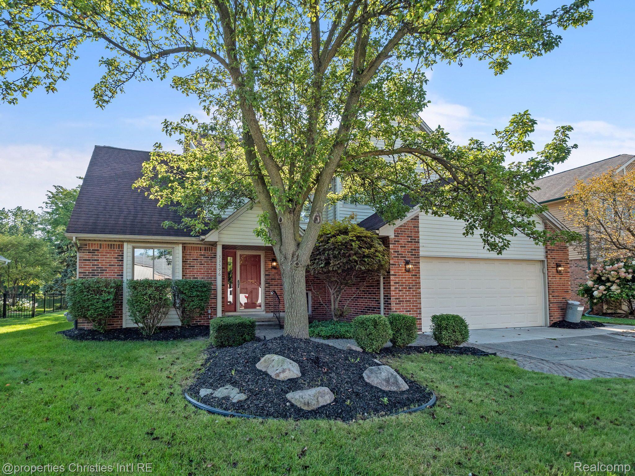 33596 FARMVIEW Lane