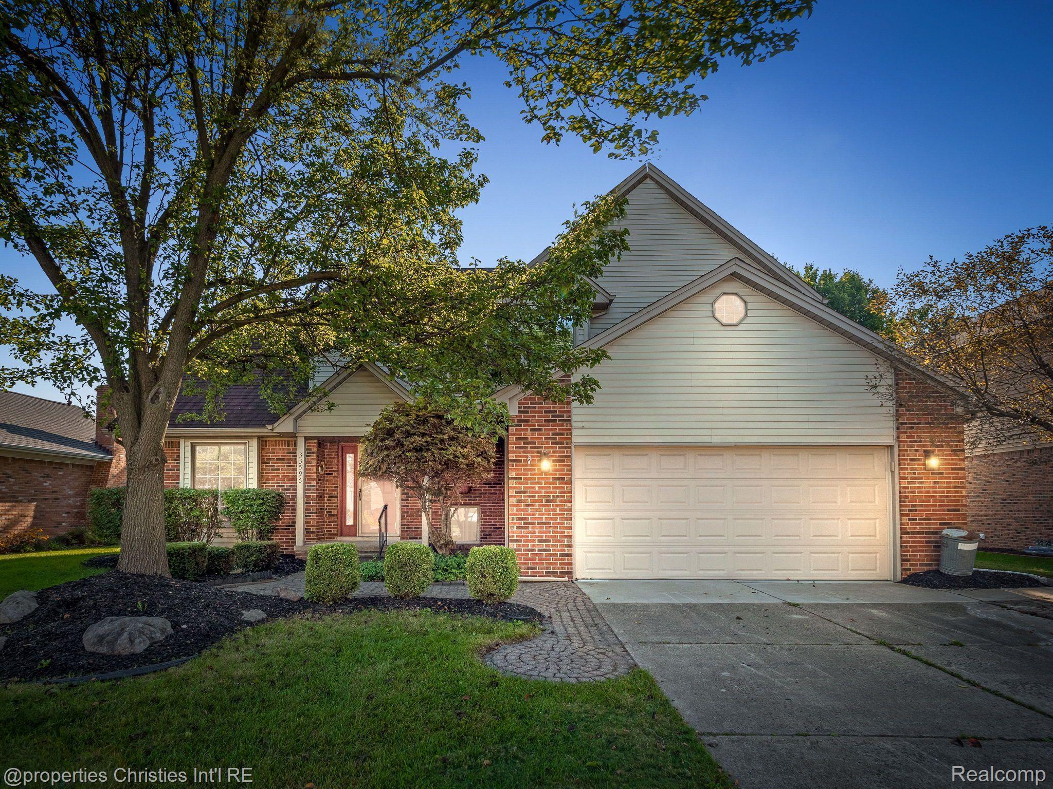 33596 FARMVIEW Lane