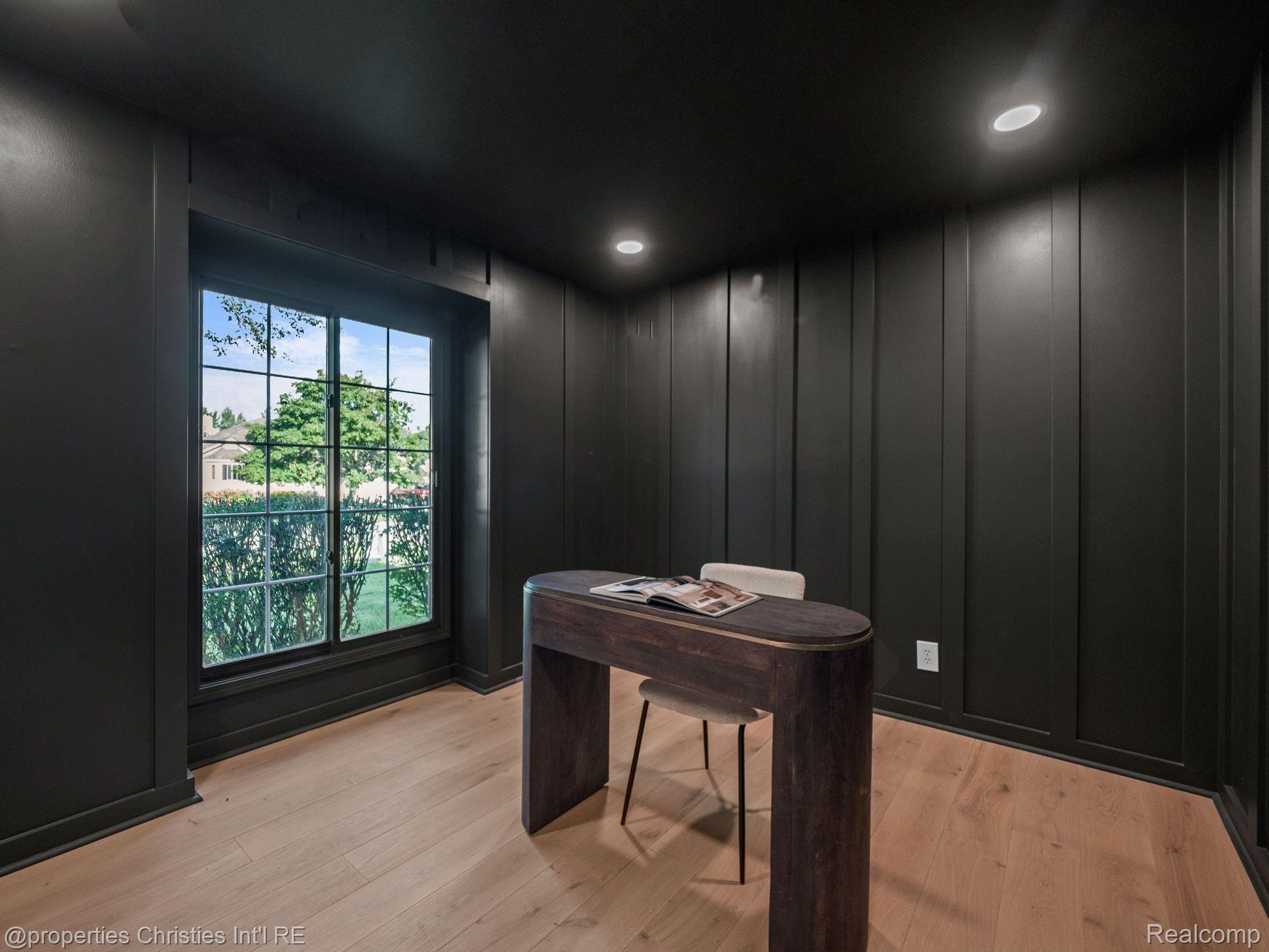 33596 FARMVIEW Lane
