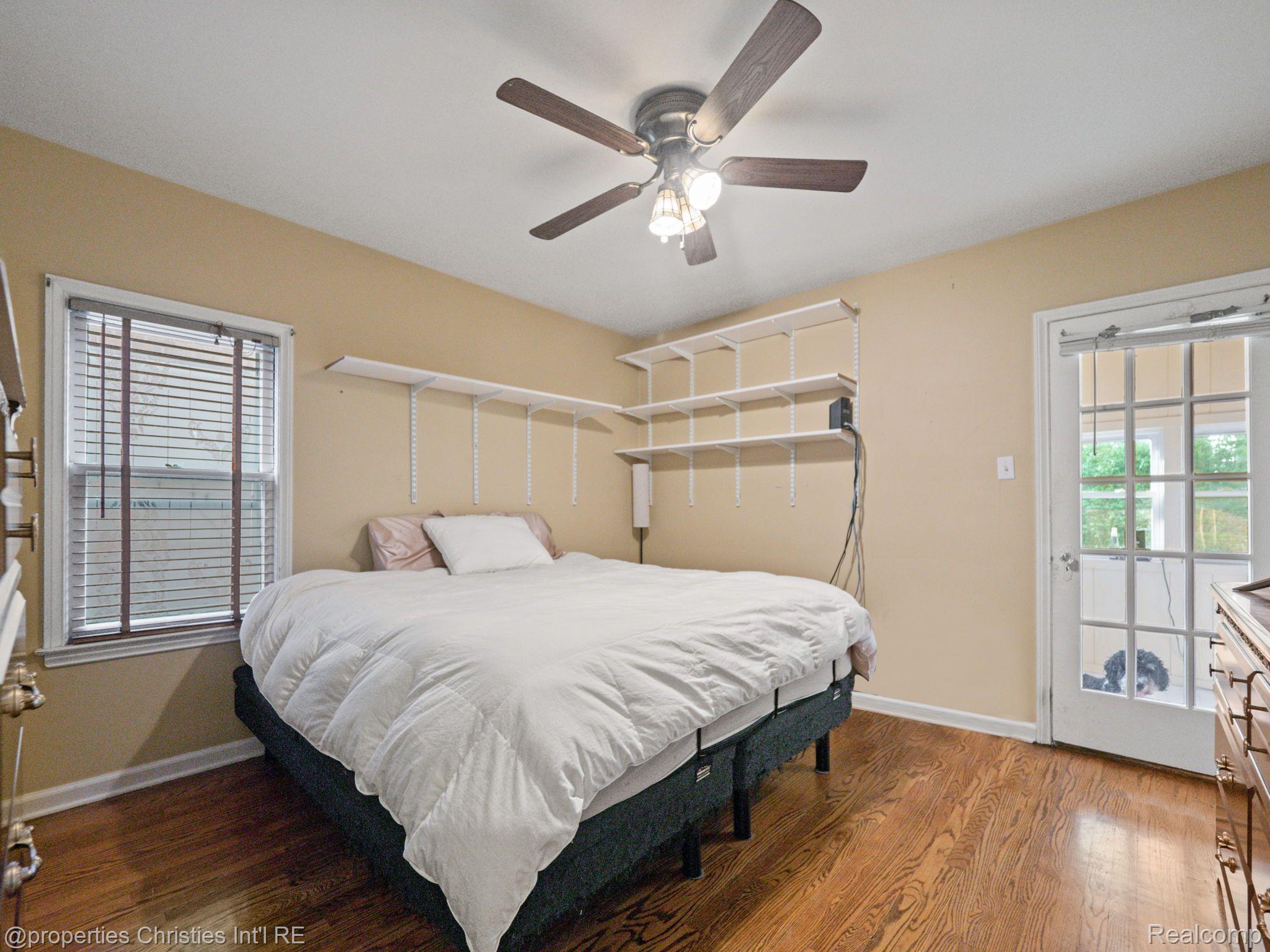 18 WOODWARD HEIGHTS Boulevard