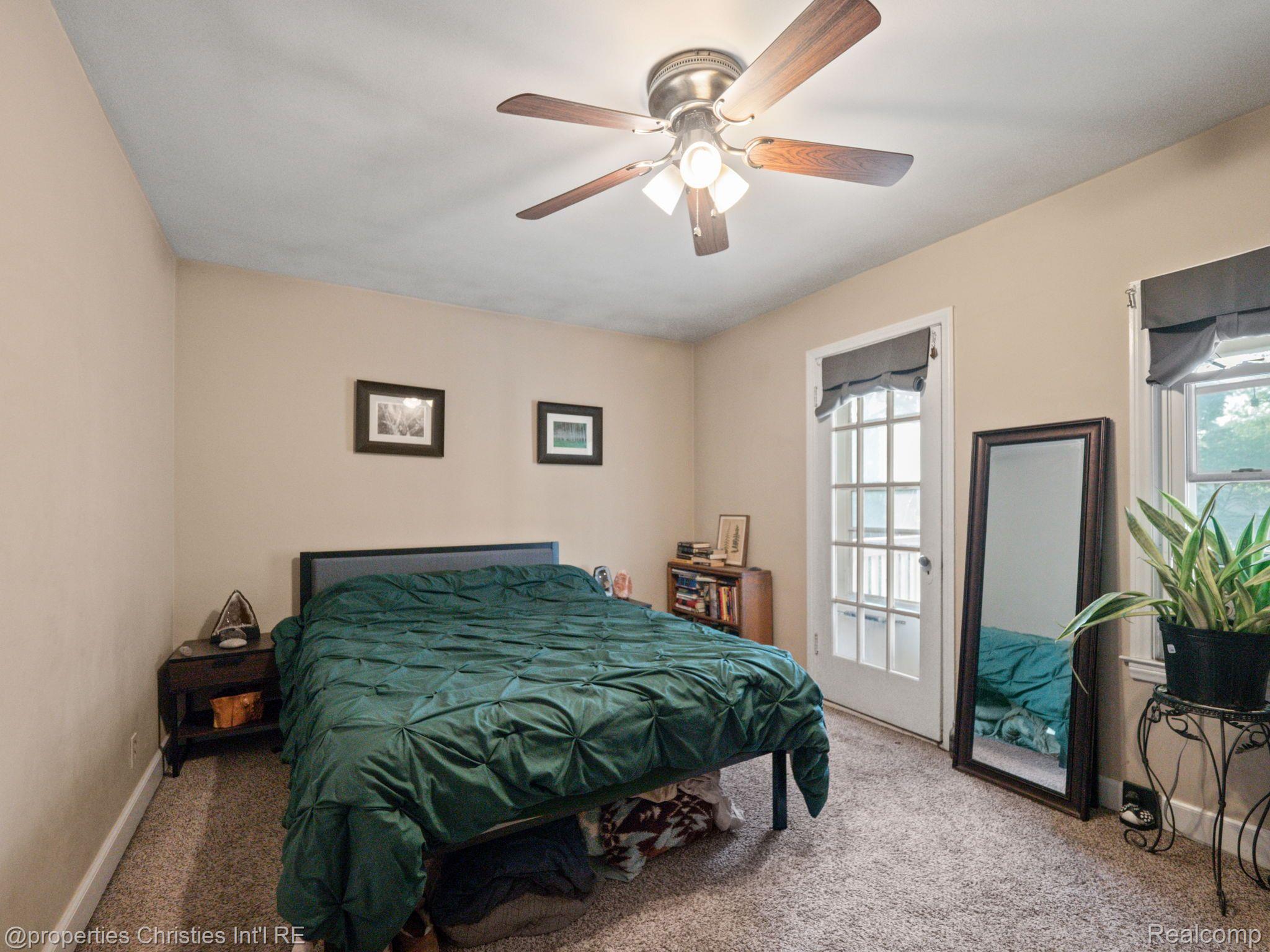 18 WOODWARD HEIGHTS Boulevard