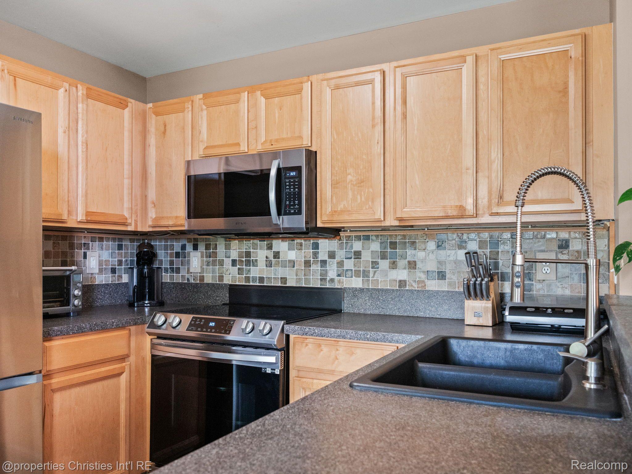 8201 CHESAPEAKE Circle