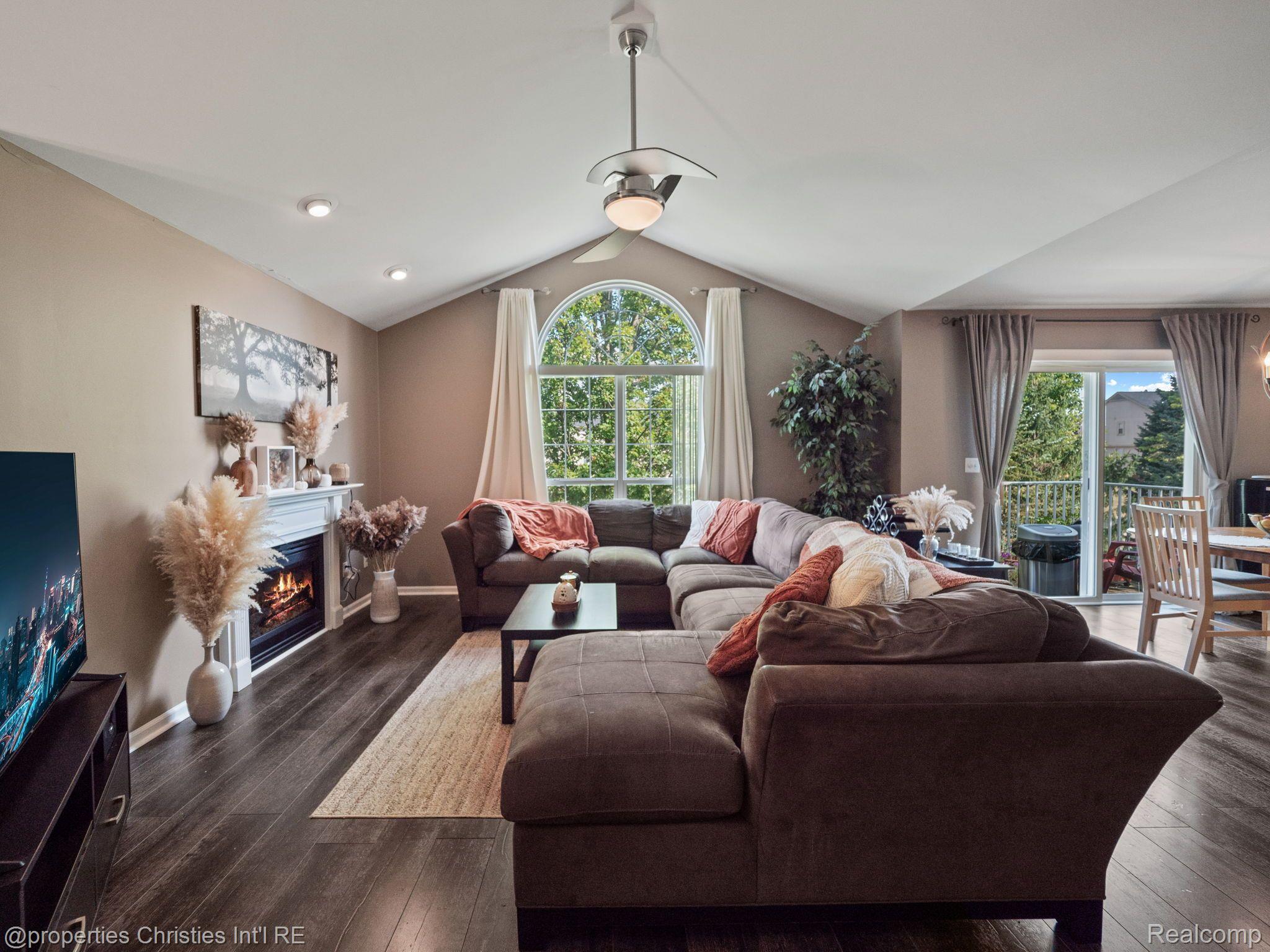 8201 CHESAPEAKE Circle