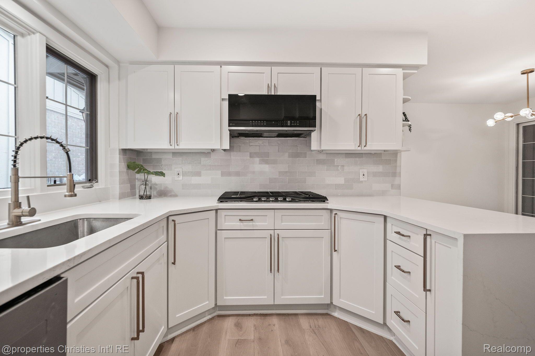 2459 HICKORY GLEN Drive