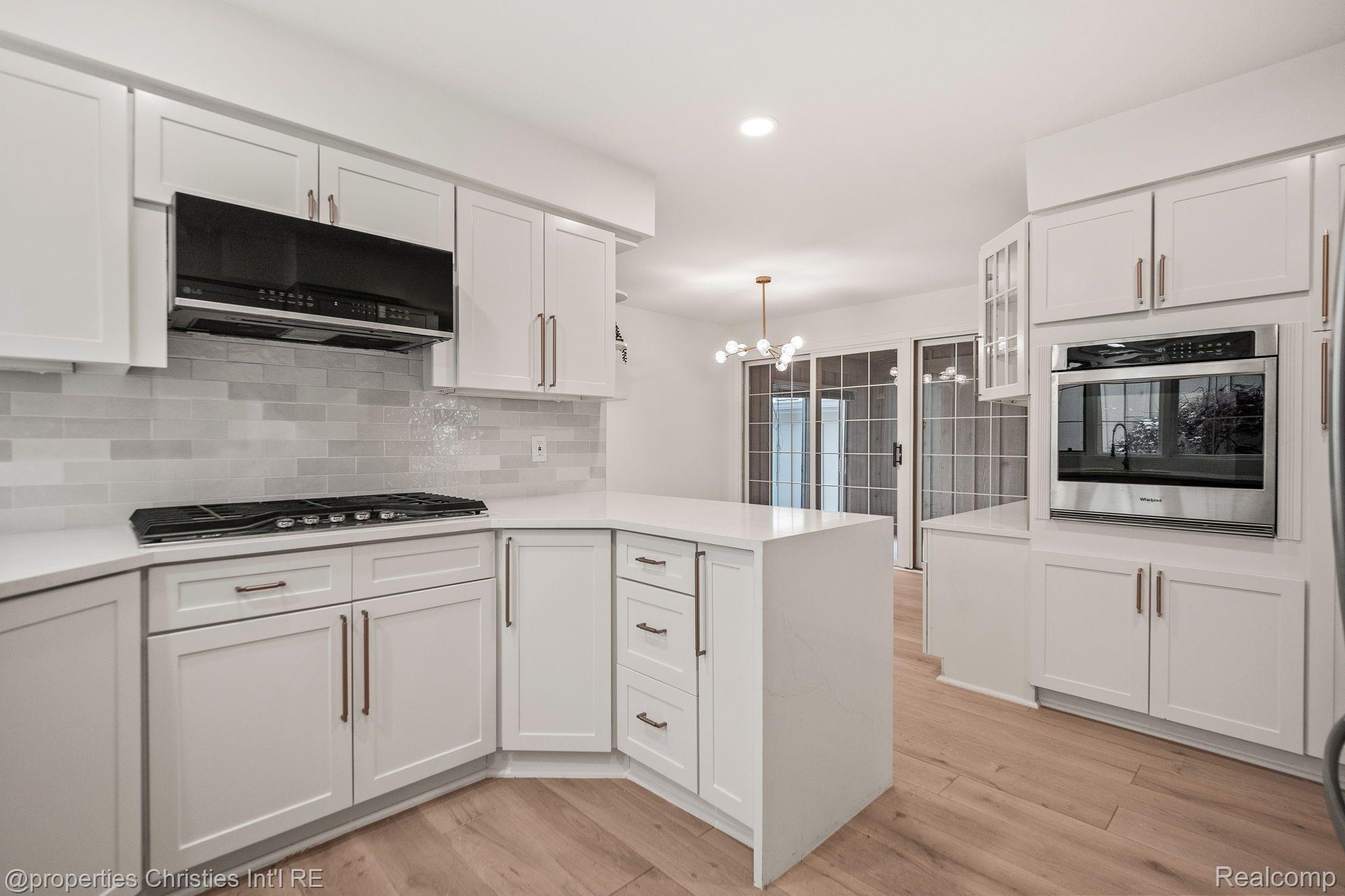 2459 HICKORY GLEN Drive