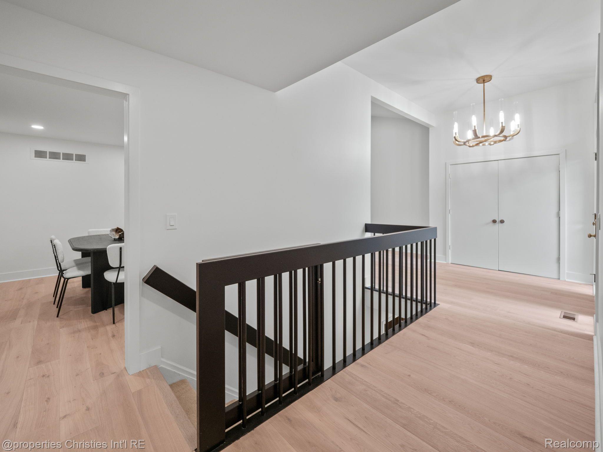 2459 HICKORY GLEN Drive