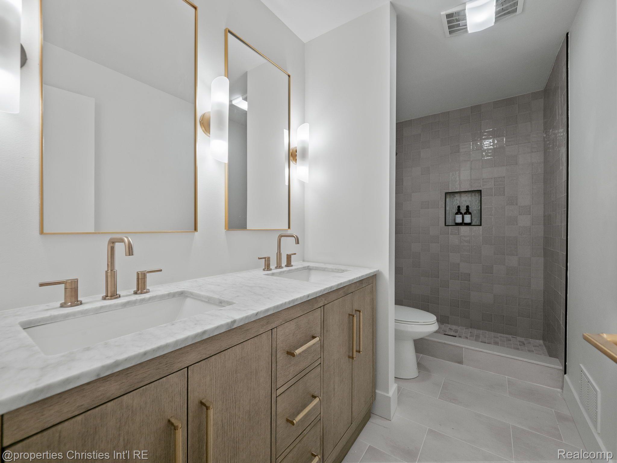 2459 HICKORY GLEN Drive