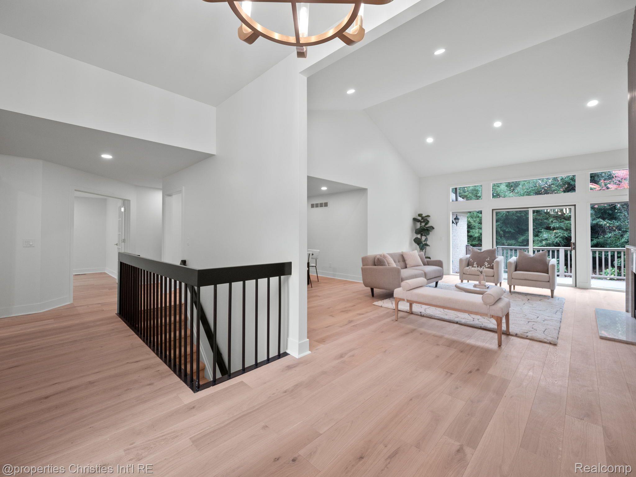 2459 HICKORY GLEN Drive