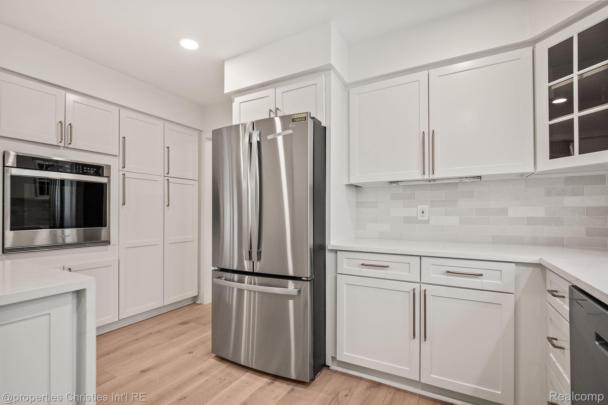 2459 HICKORY GLEN Drive