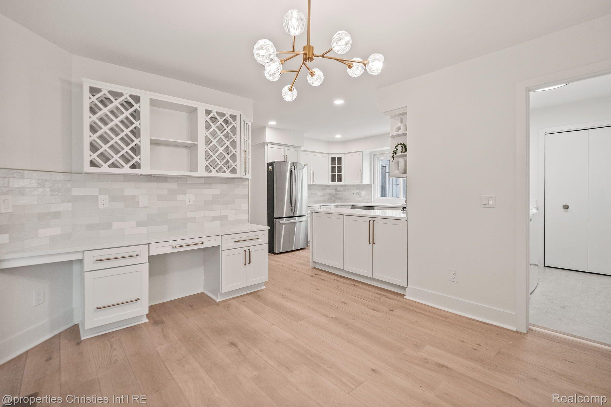 2459 HICKORY GLEN Drive