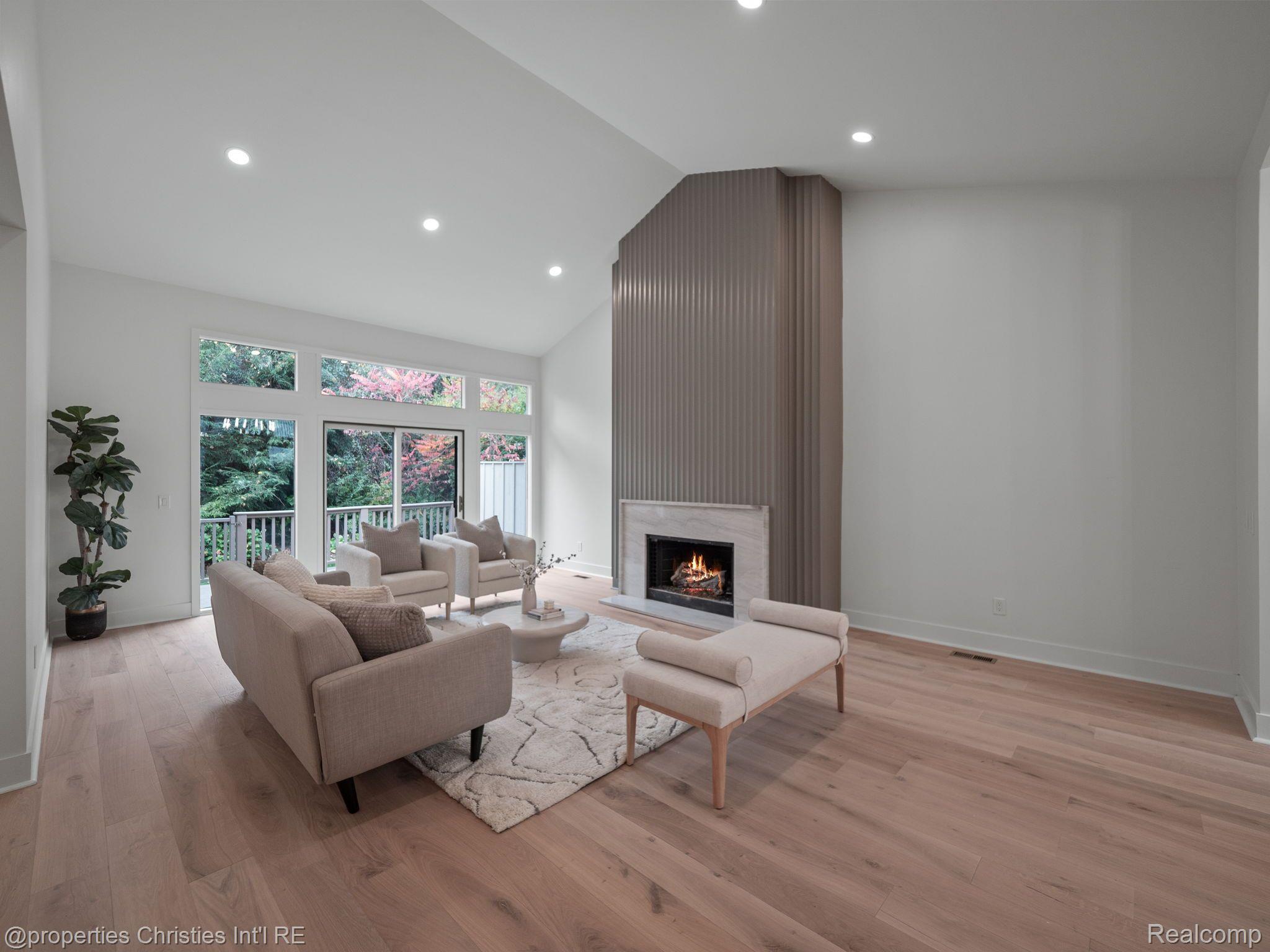 2459 HICKORY GLEN Drive