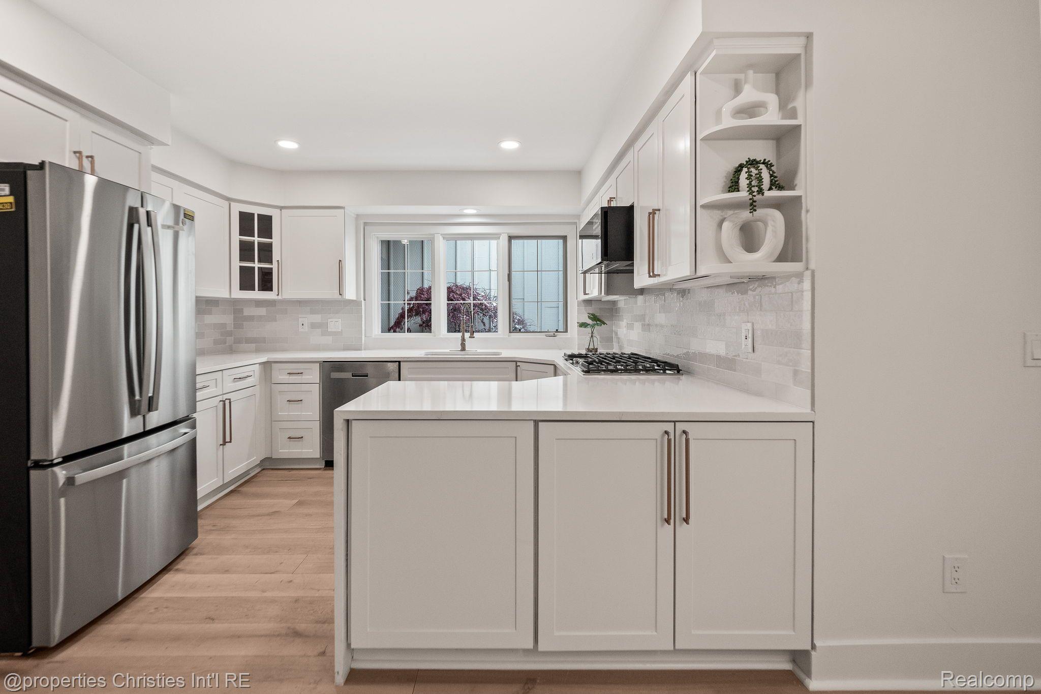 2459 HICKORY GLEN Drive