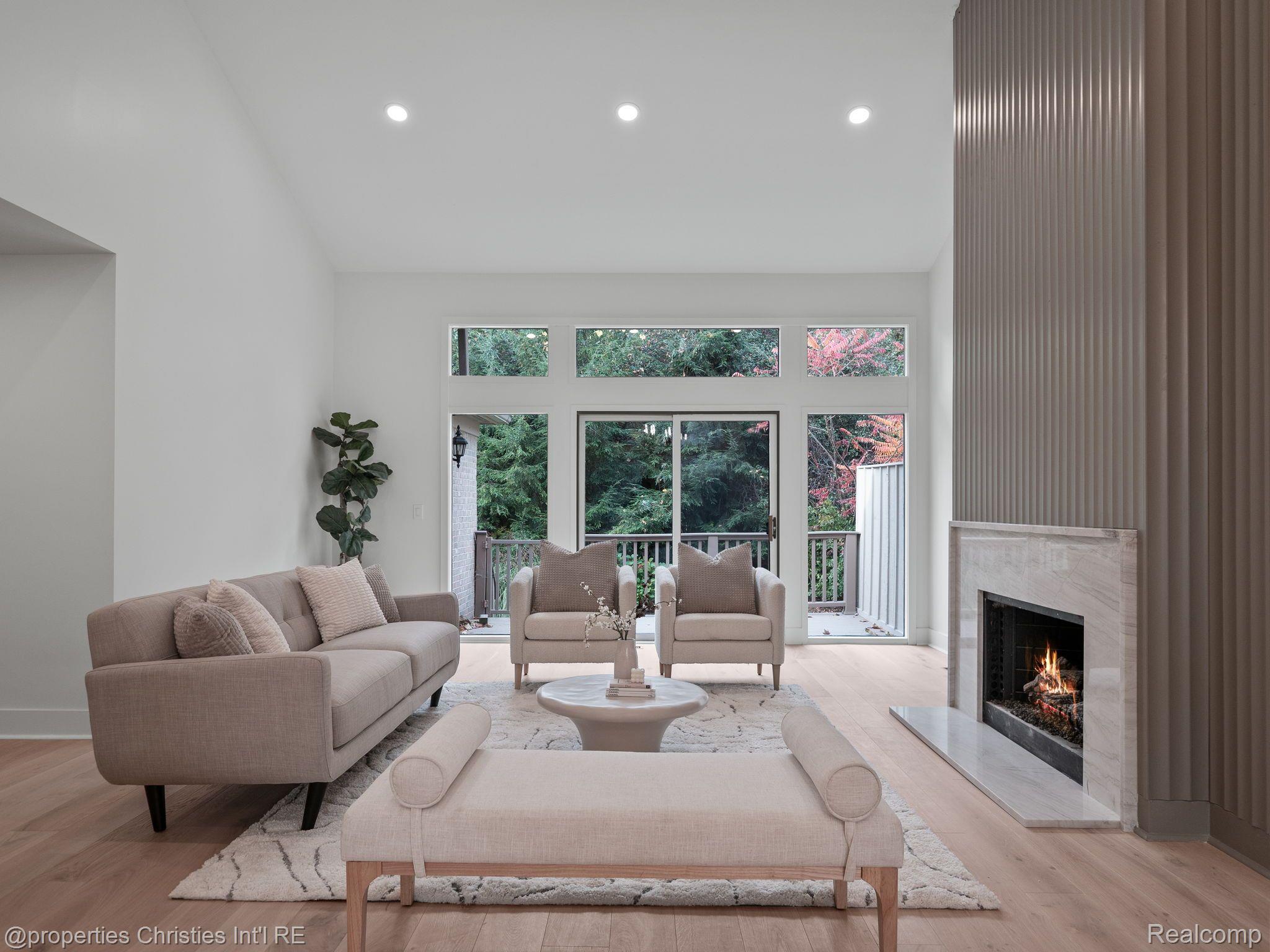 2459 HICKORY GLEN Drive