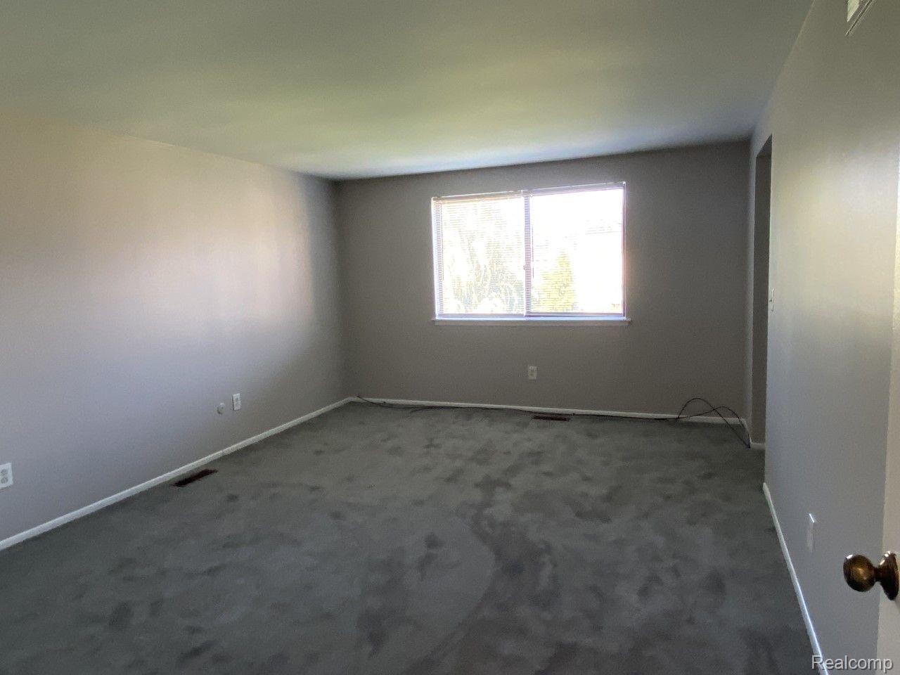 2996 MOON LAKE Drive