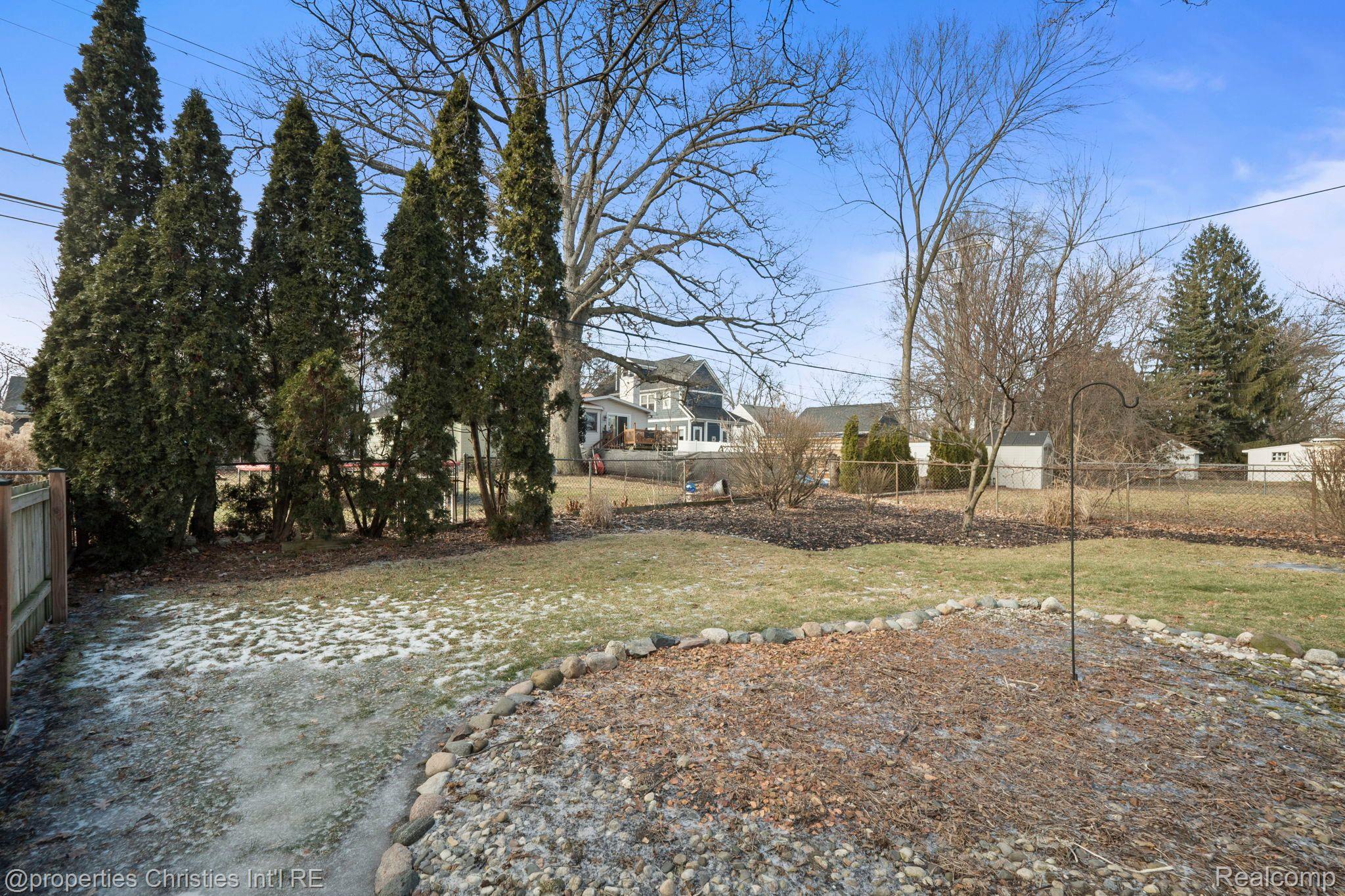 1006 ETOWAH Avenue