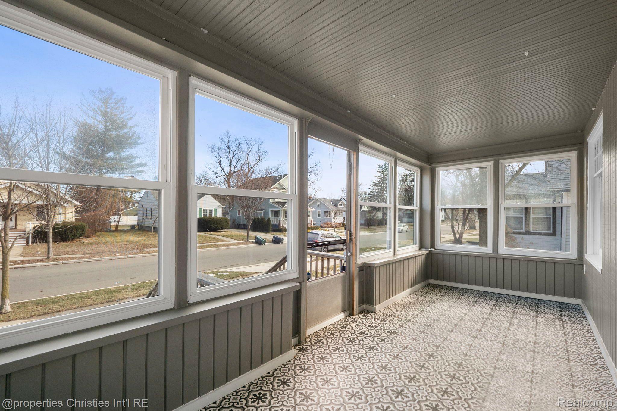 1006 ETOWAH Avenue